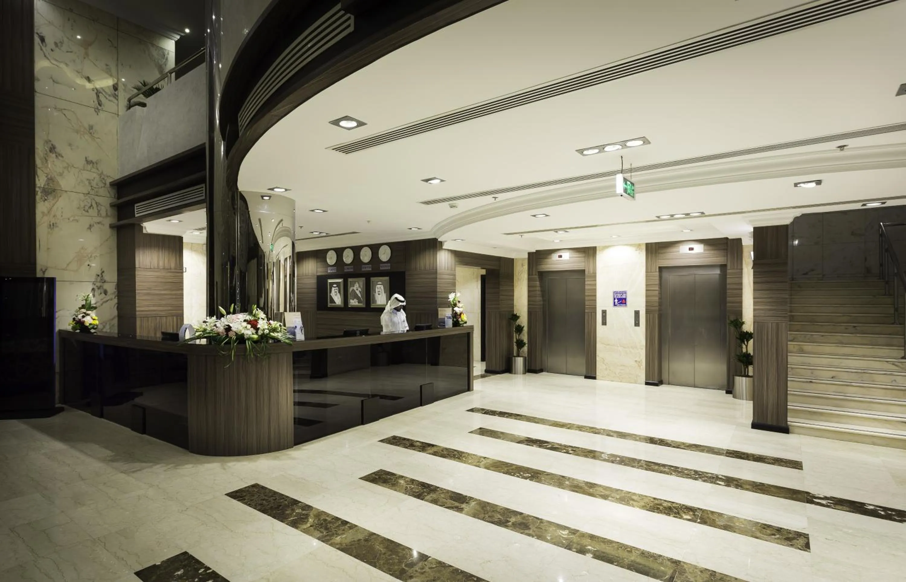 Lobby or reception in Howard Johnson Dammam Hotel