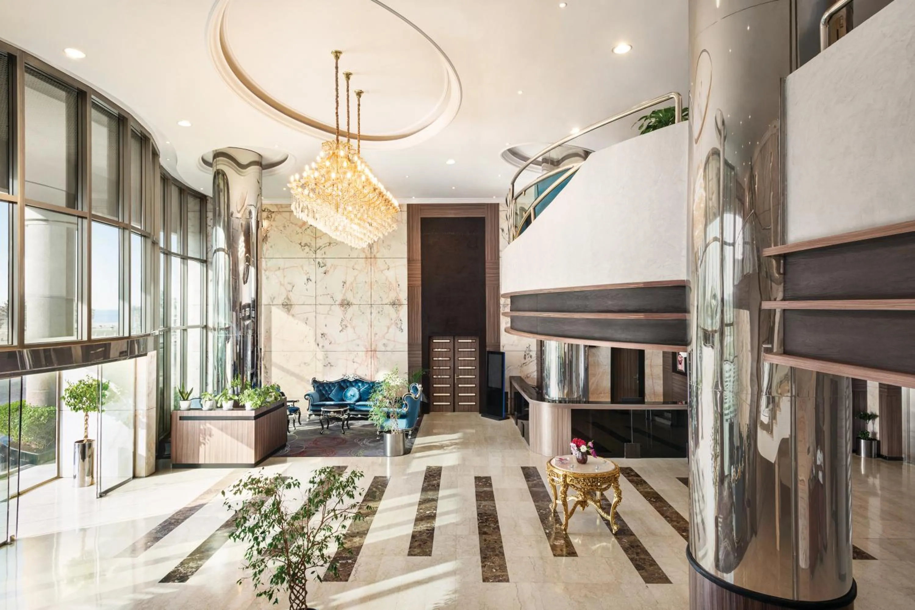 Lobby or reception in Howard Johnson Dammam Hotel