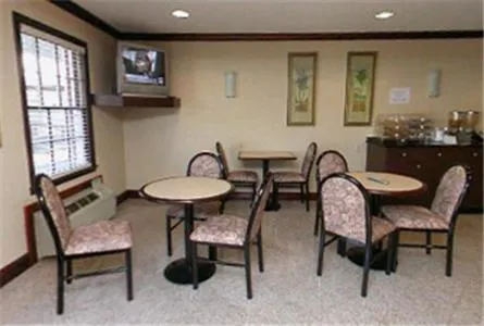 Yorktown Motor Lodge