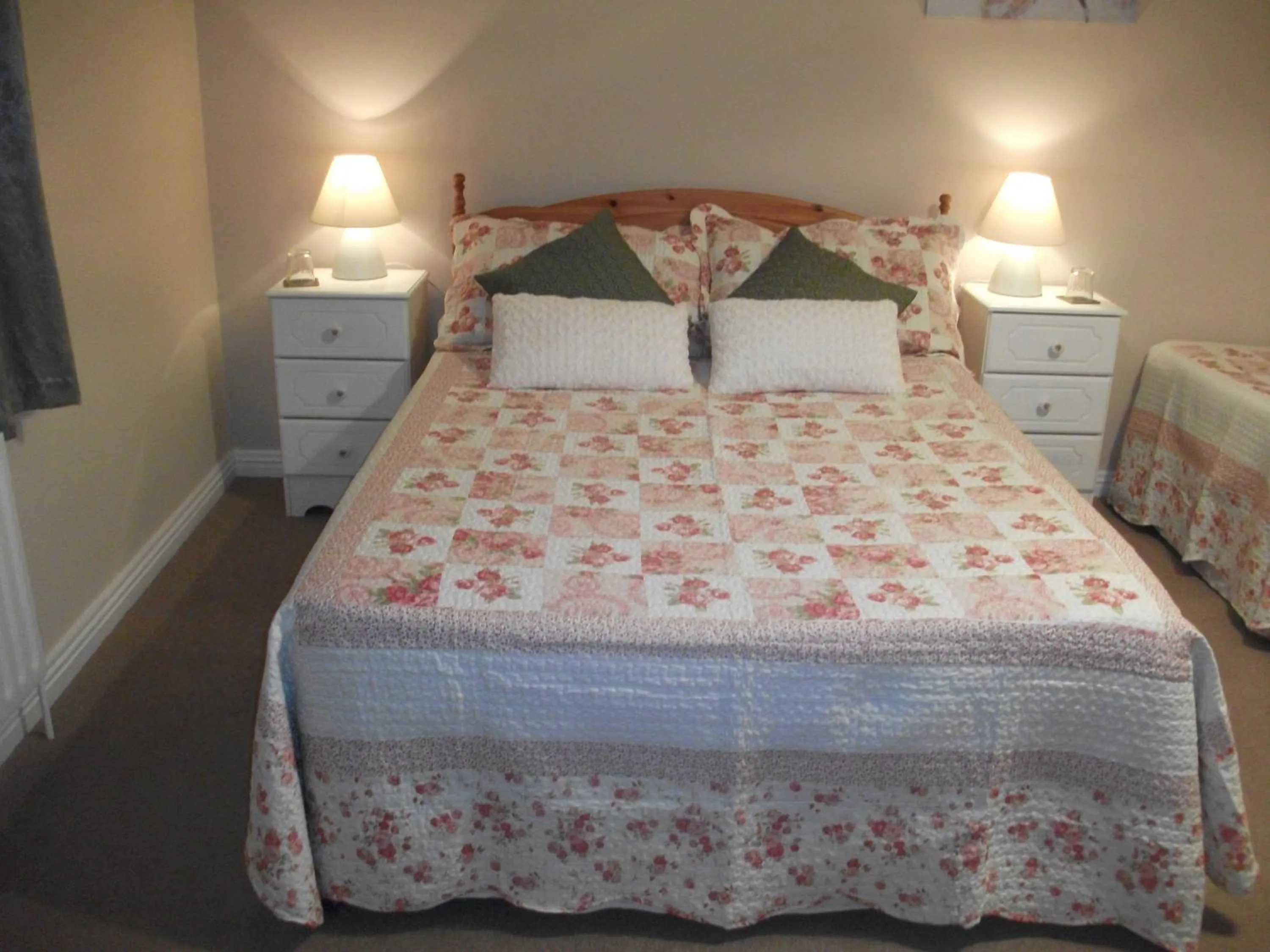 Bed in Rocksberry Bed & Breakfast