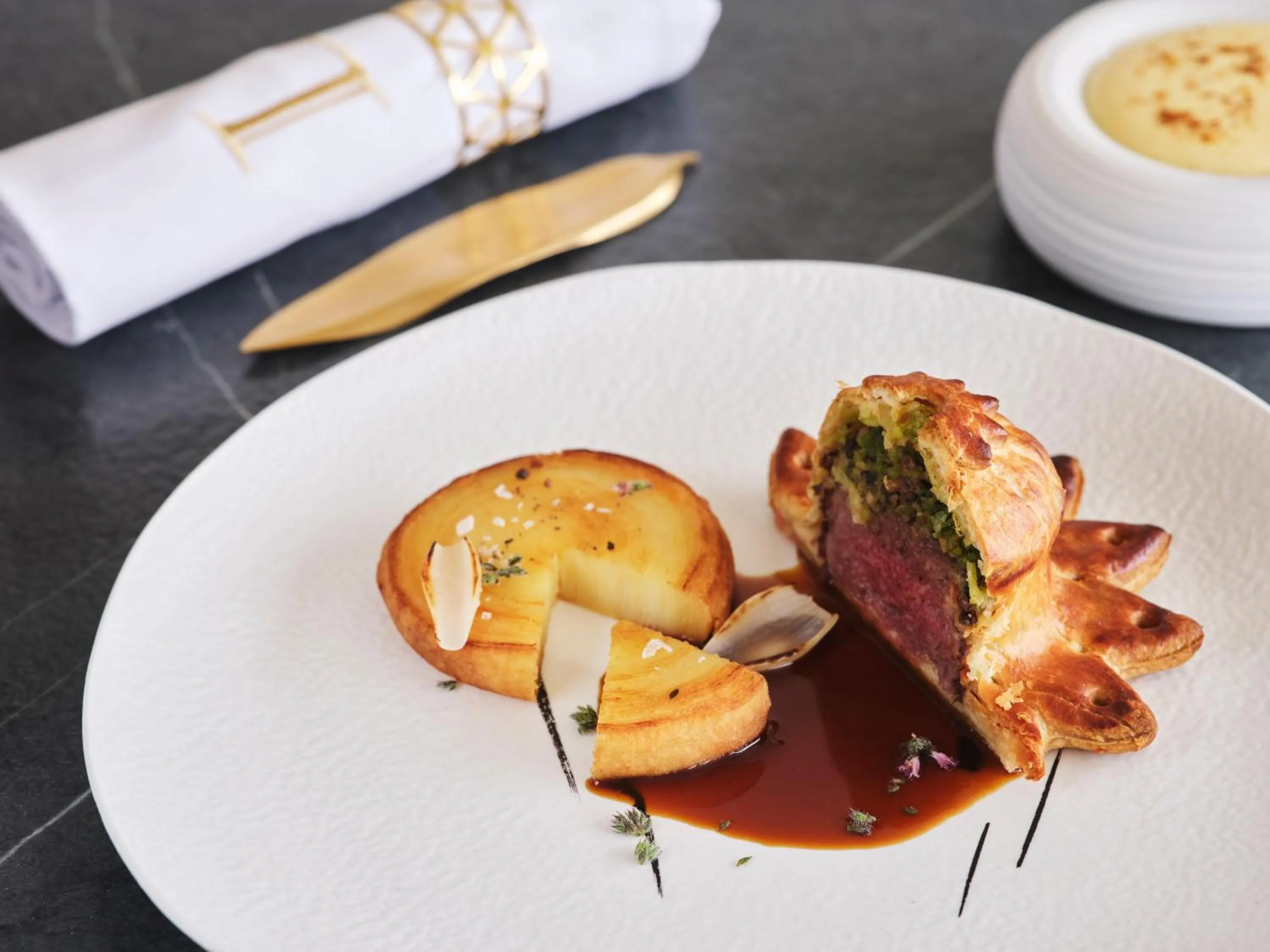 Restaurant/places to eat in Andronis Boutique Hotel