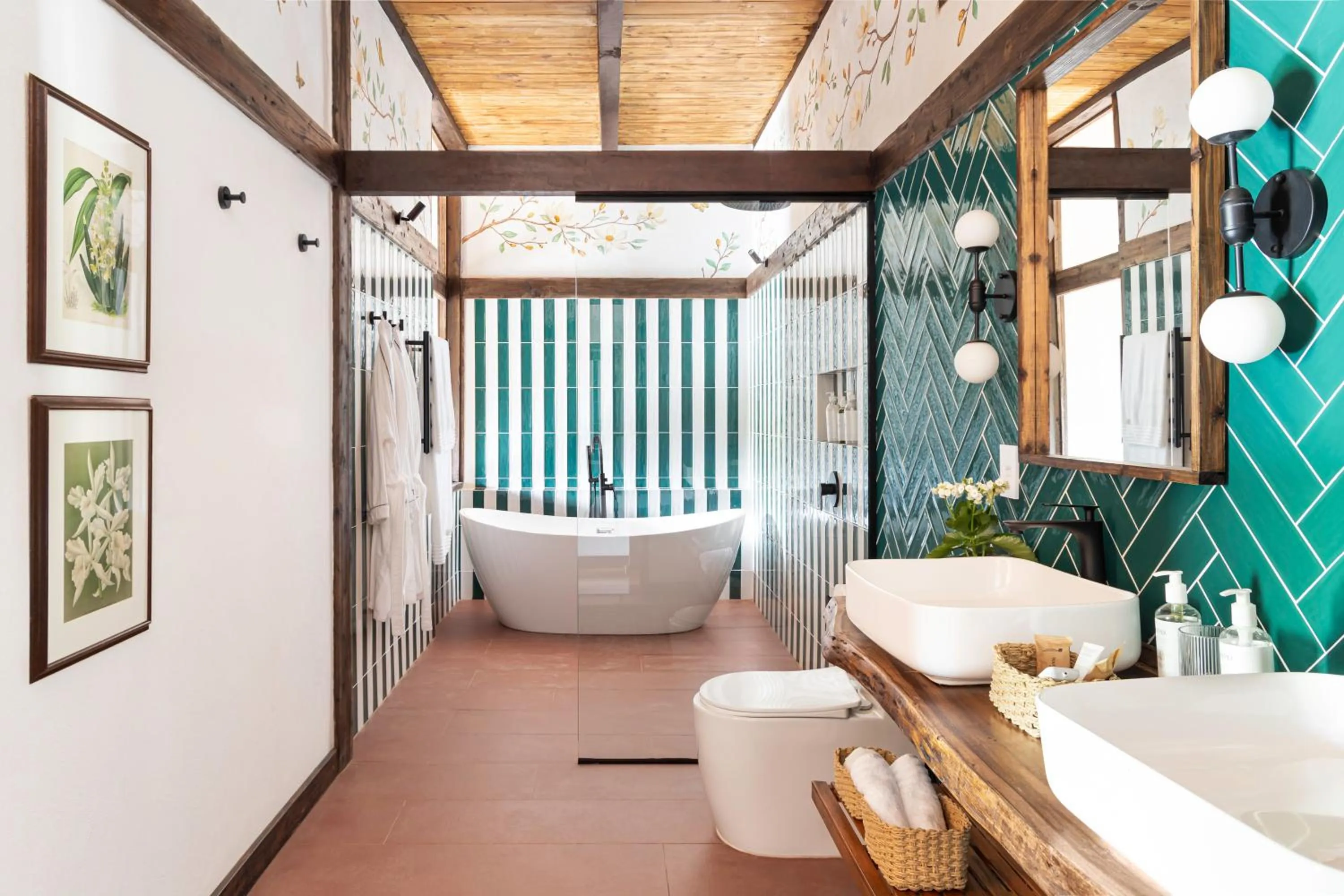 Bath in Pousada Pedra Azul