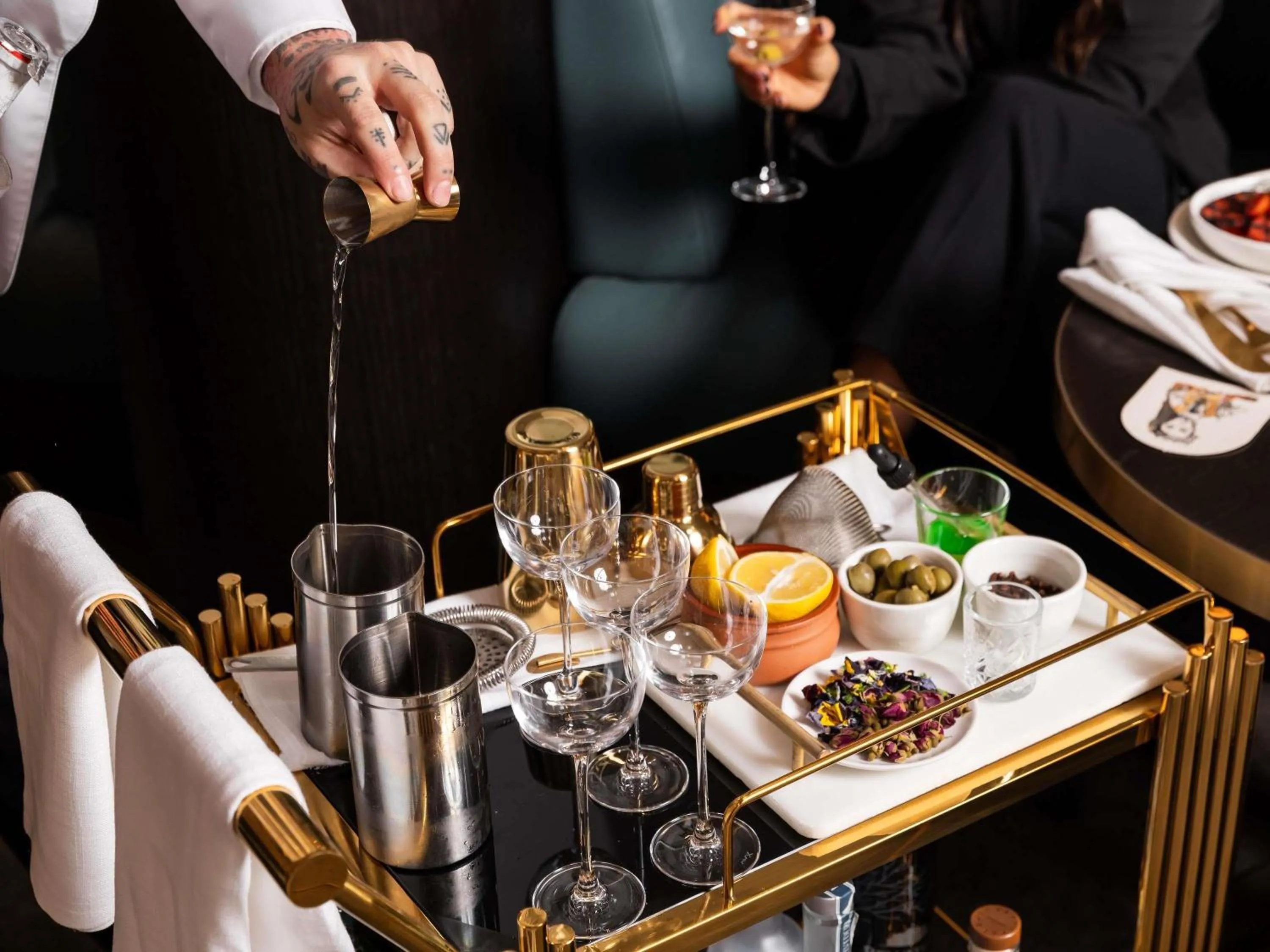 Lounge or bar in Swissotel Sydney