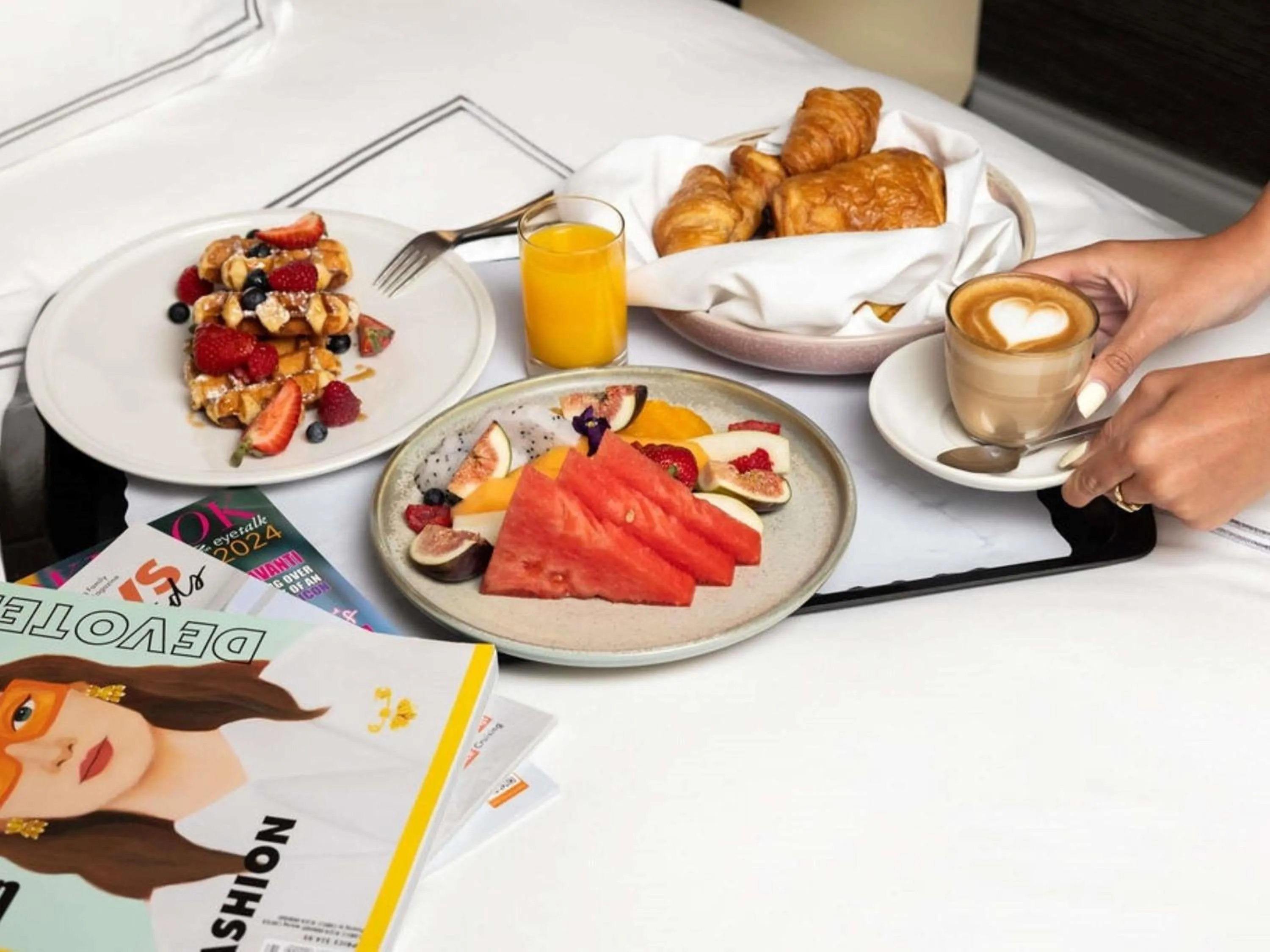 Bedroom in Swissotel Sydney