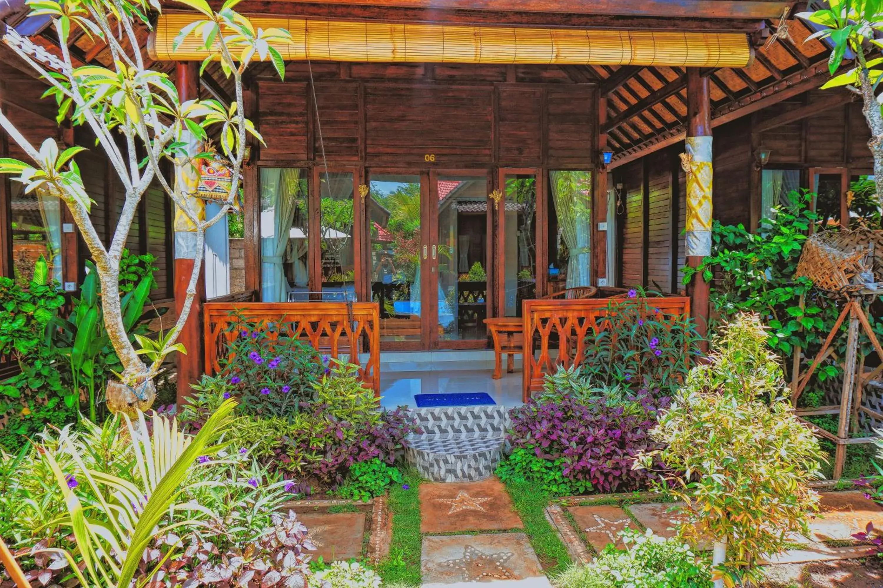 Deluxe Double Room with Balcony in Mertasari Bungalows Deluxe Double Room with Balcony in Mertasari Bungalows