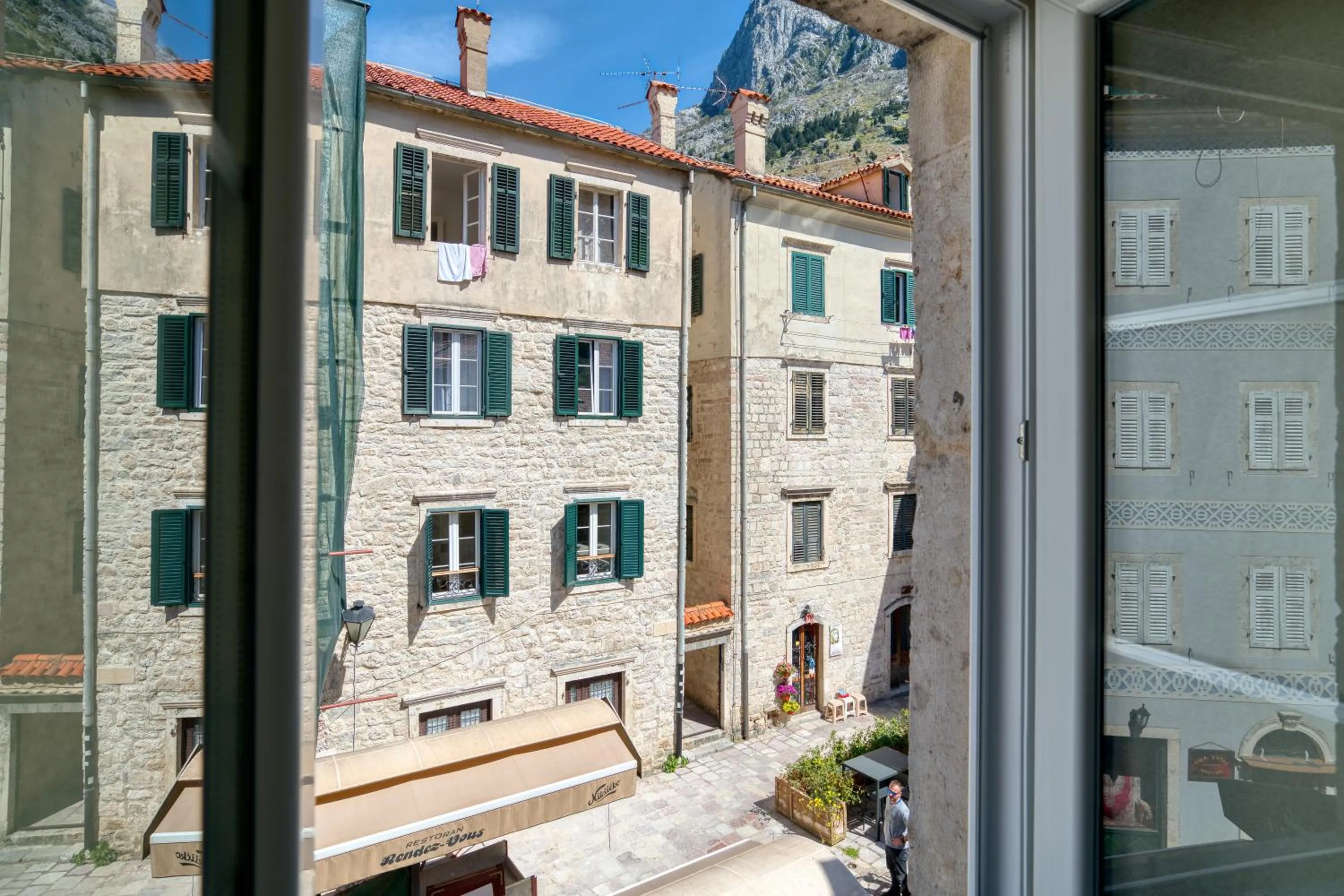 City view in Hotel Rendez Vous