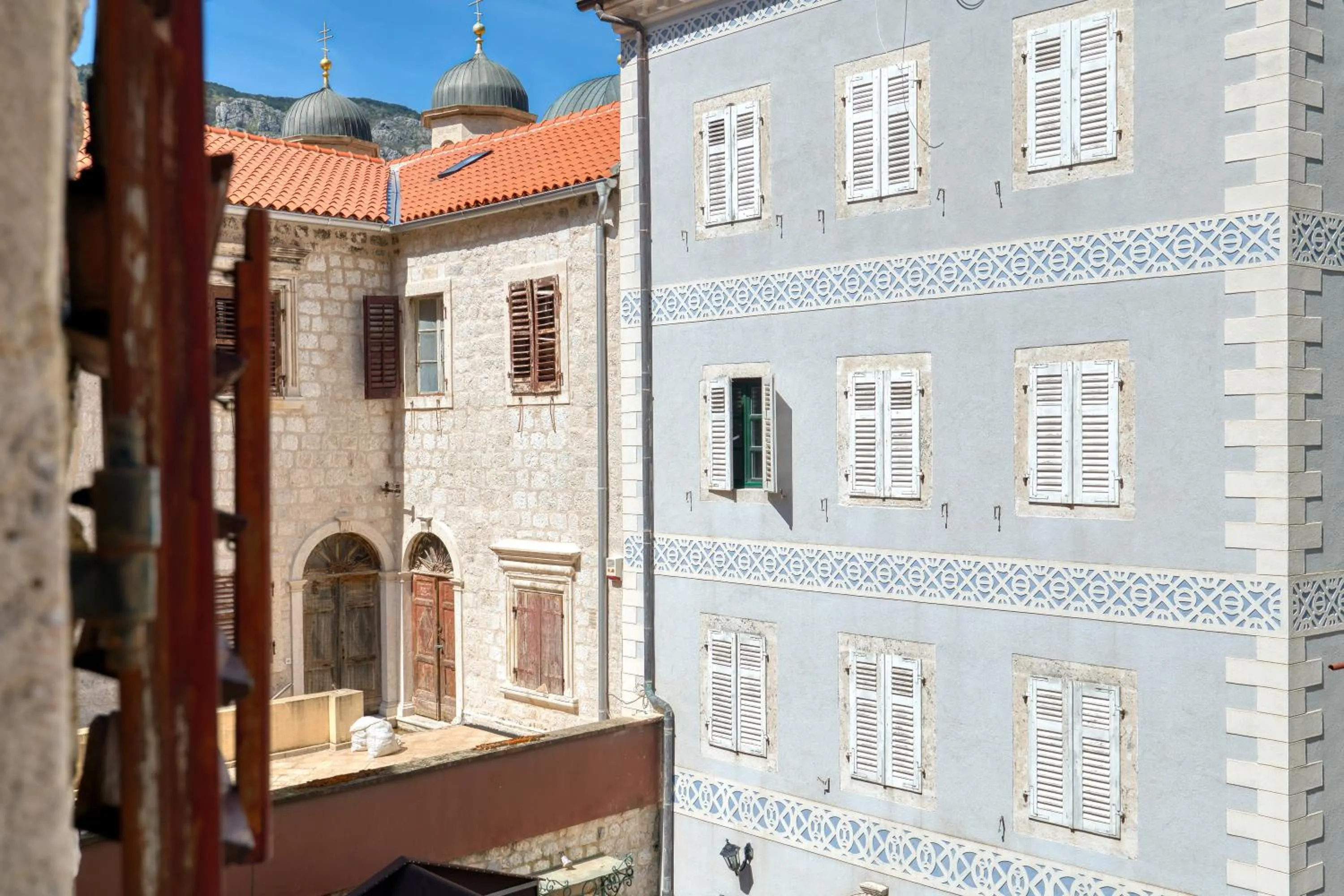 City view in Hotel Rendez Vous