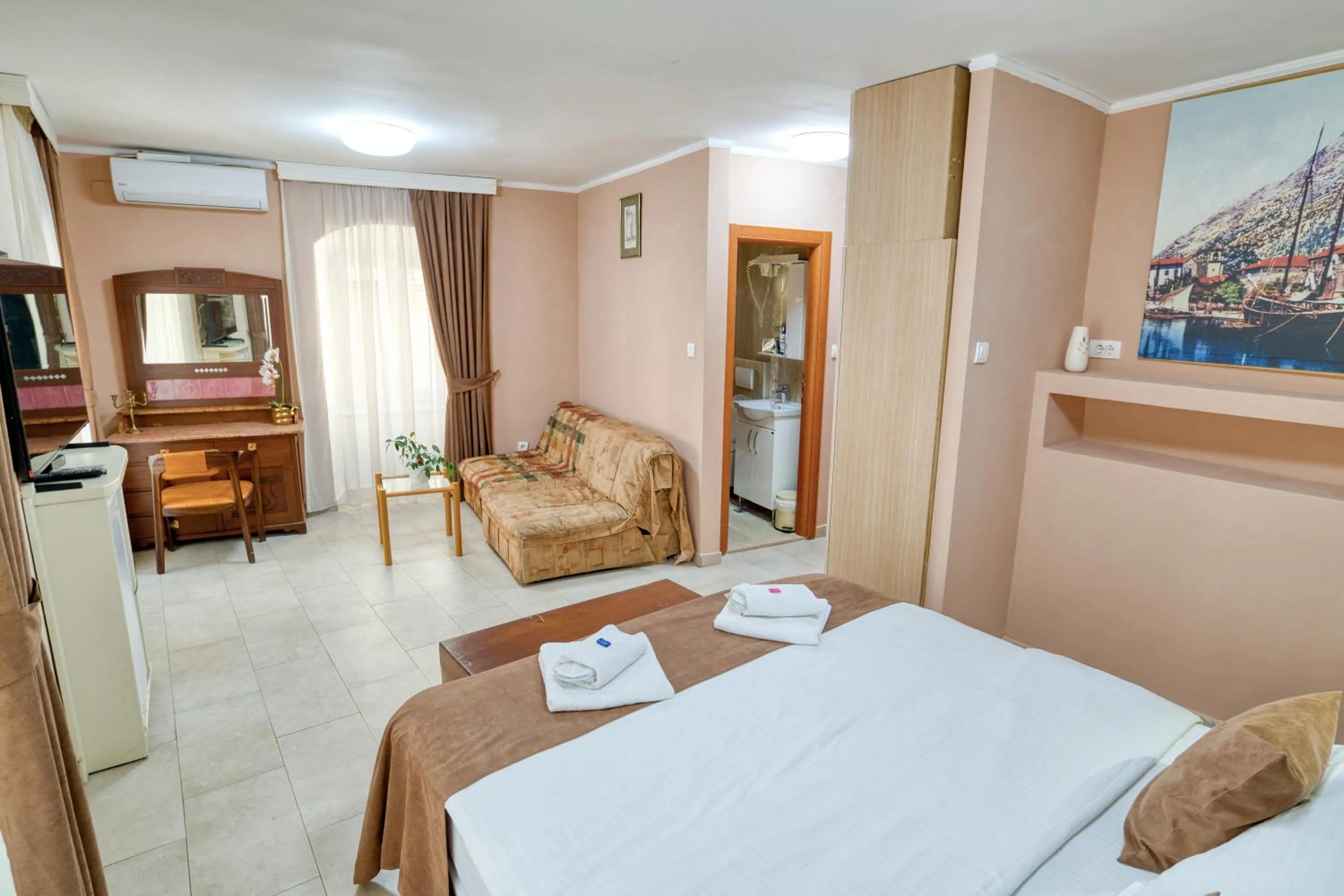 Bed in Hotel Rendez Vous