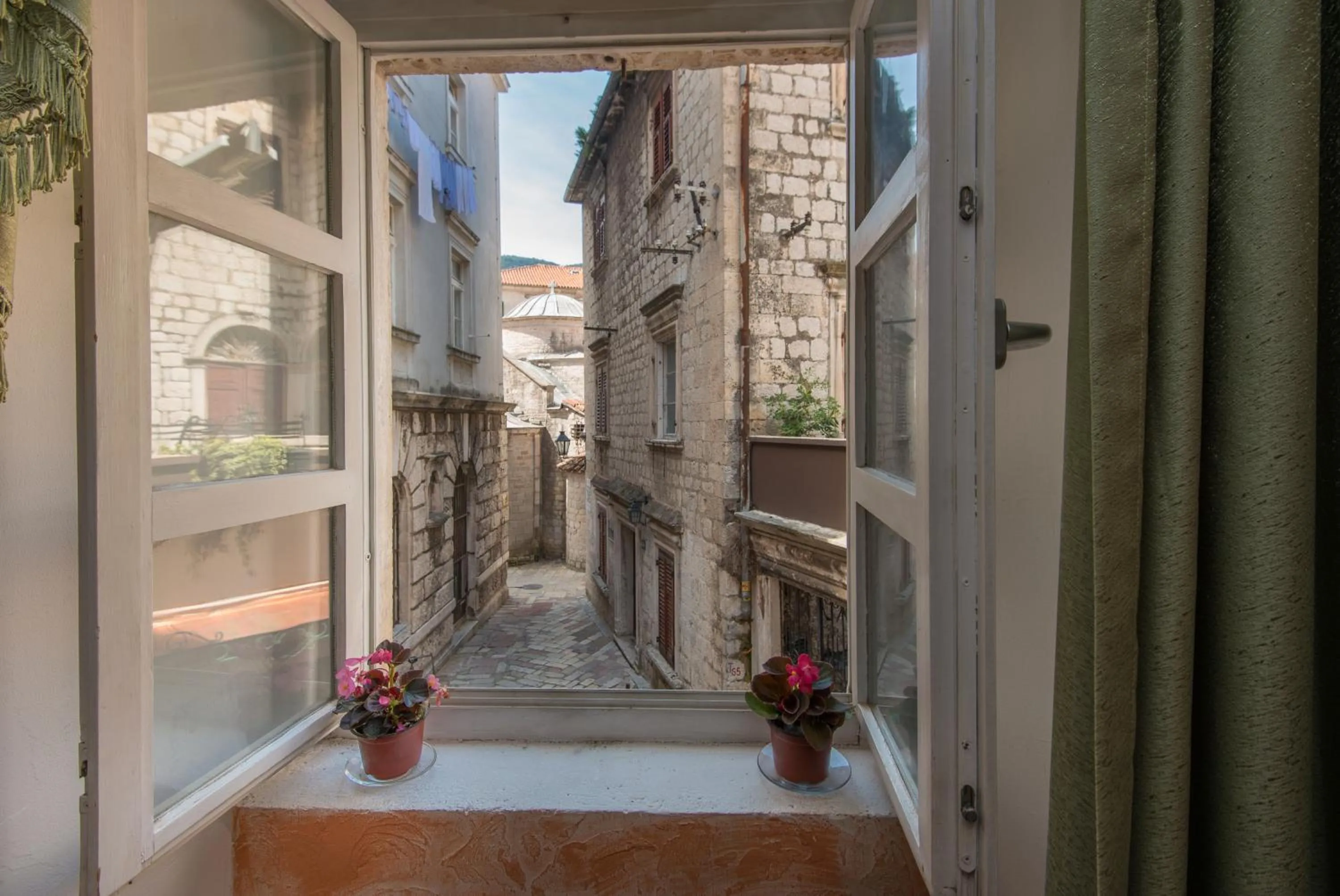 City view in Hotel Rendez Vous