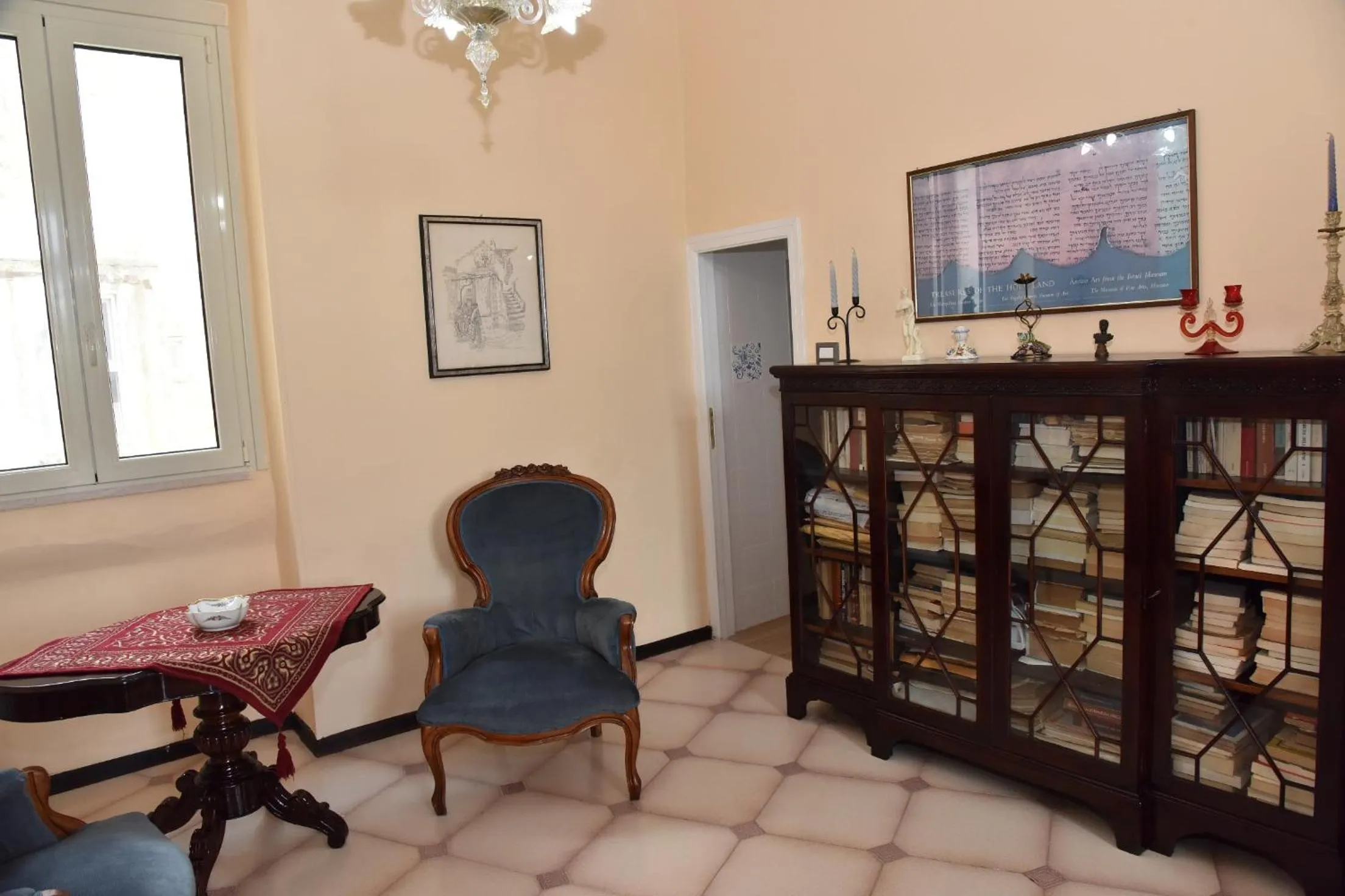 Decorative detail in Rosaria Suite & Rooms