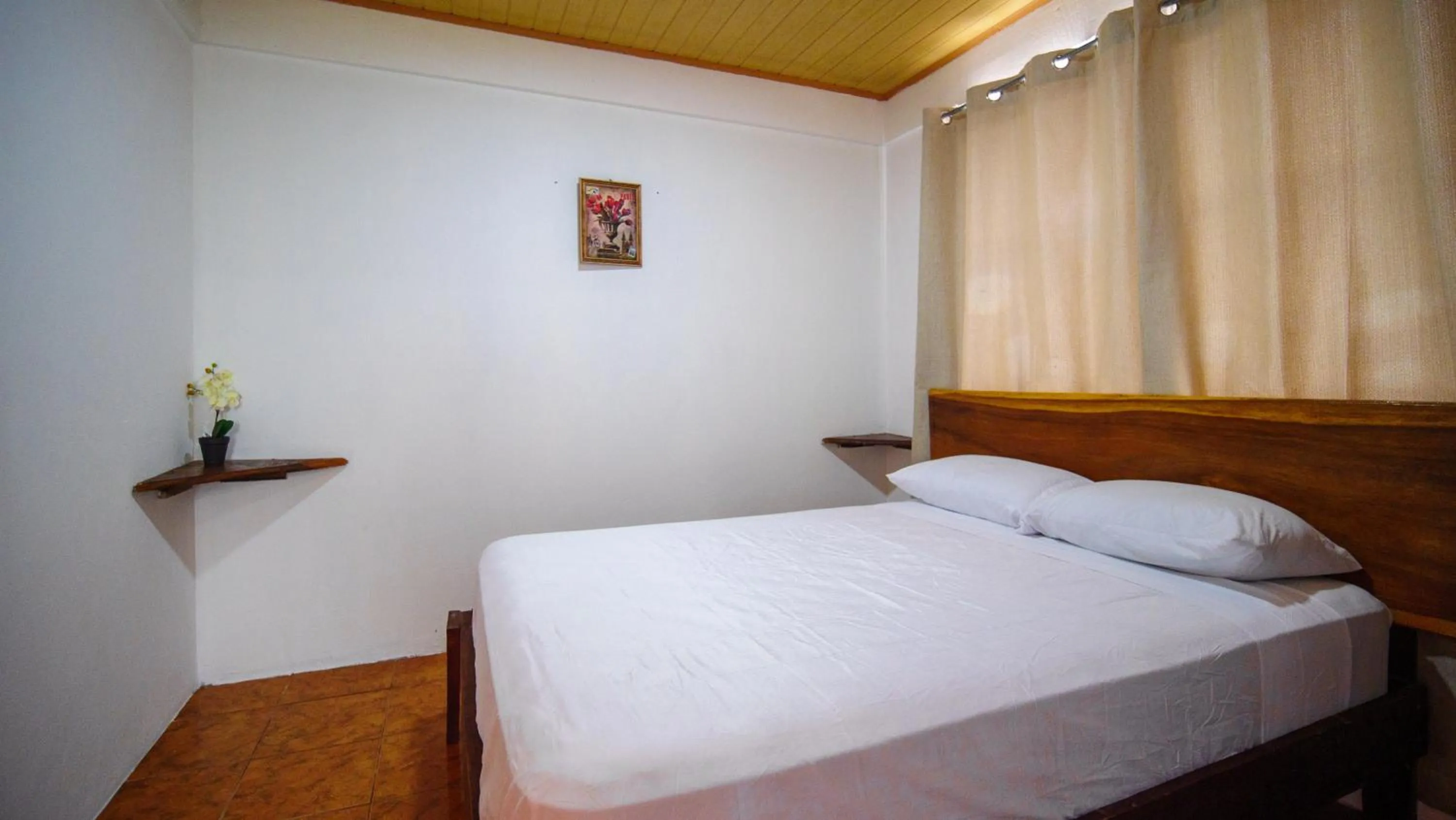 Bed in Casa Cattleya - Monteverde, Costa Rica