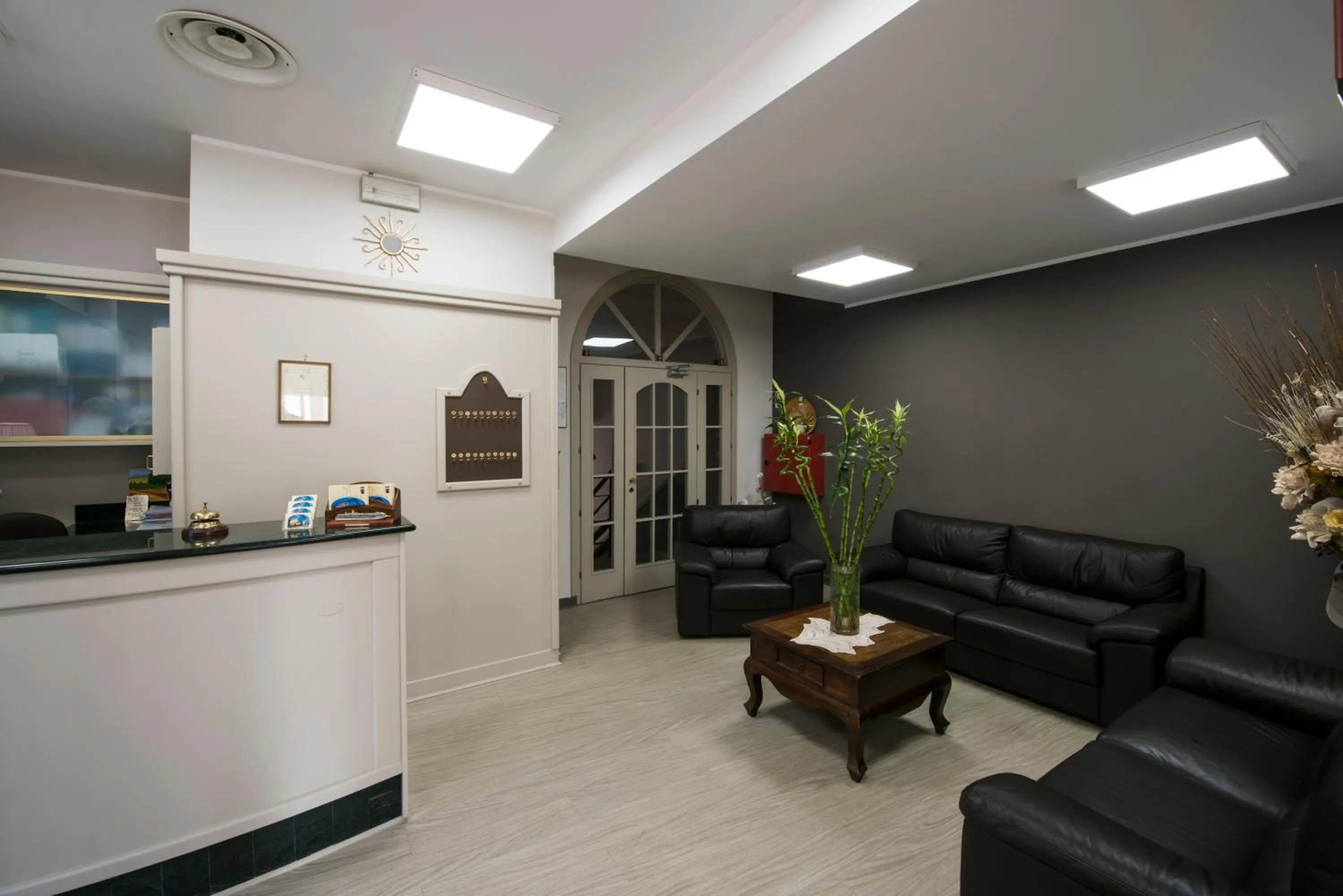 Lobby or reception in Hotel Candido