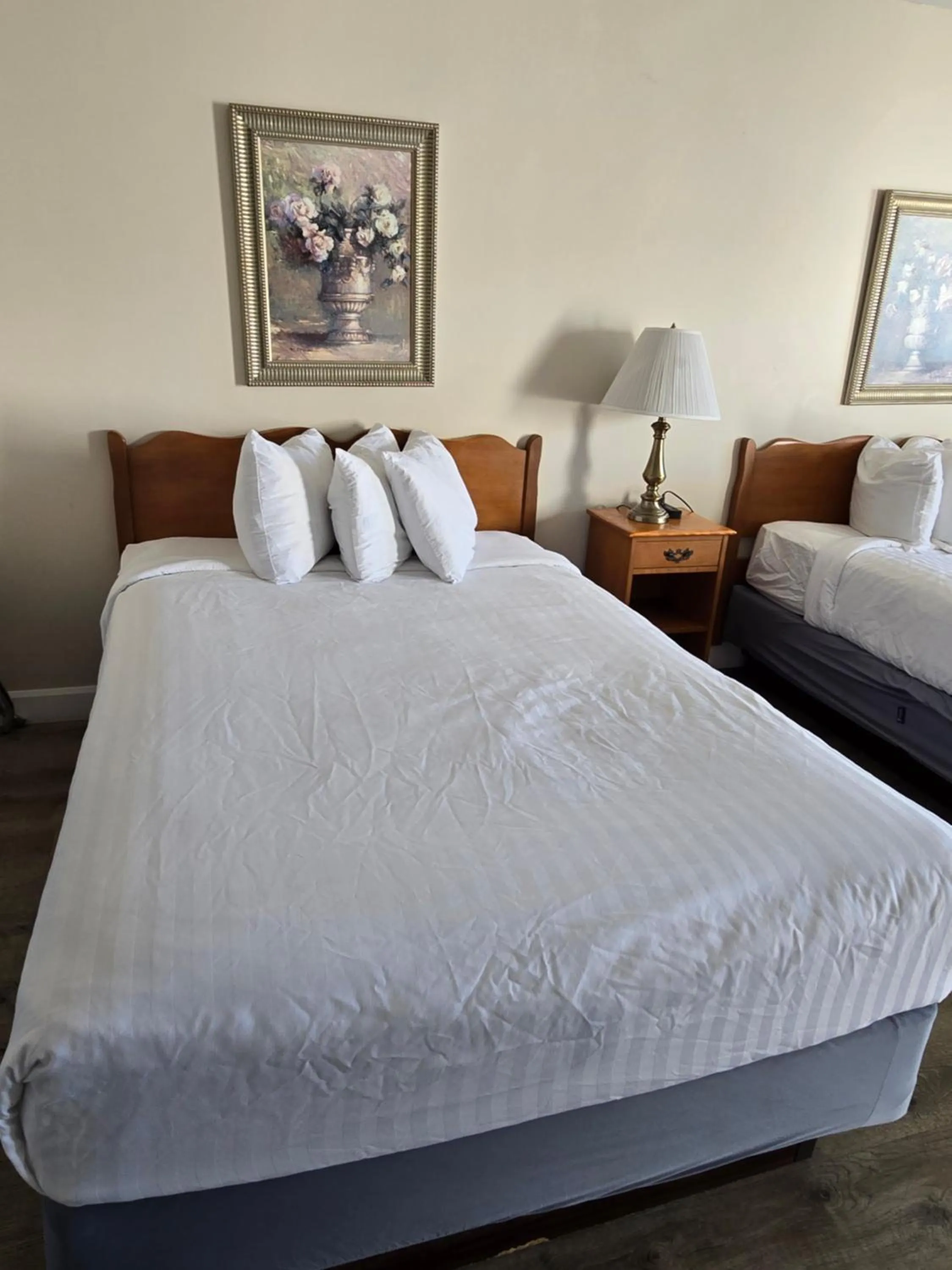 Bed in Travelodge by Wyndham Port Elgin