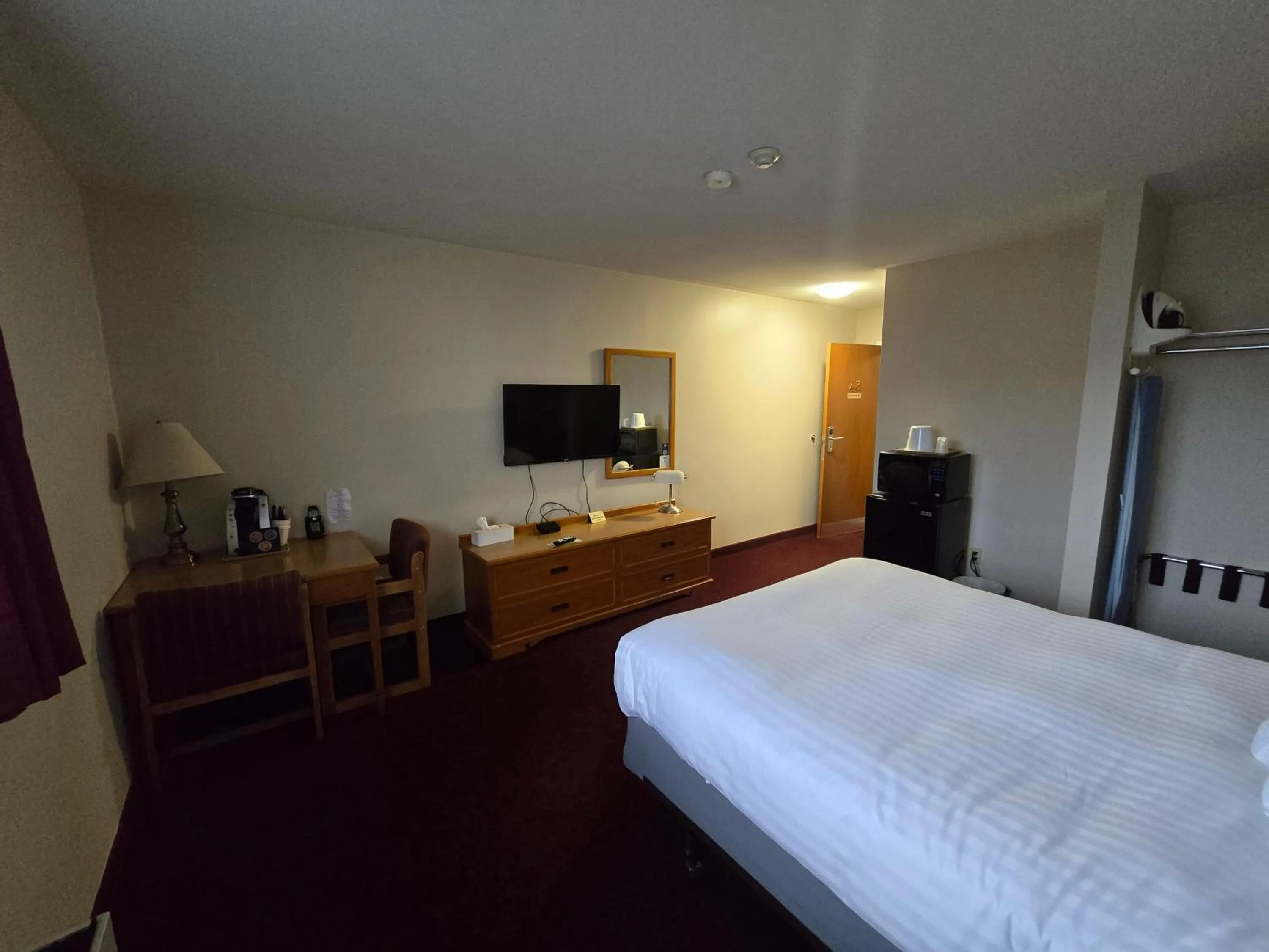 Bed in Travelodge by Wyndham Port Elgin