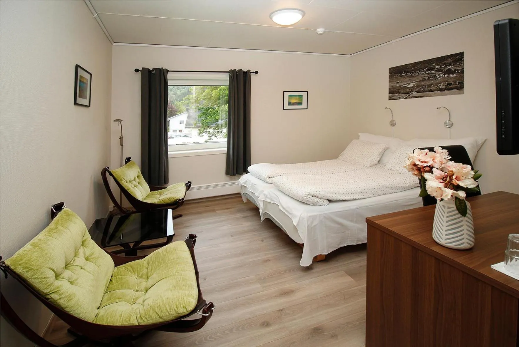 Photo of the whole room, Bed in Sentrum Hotel