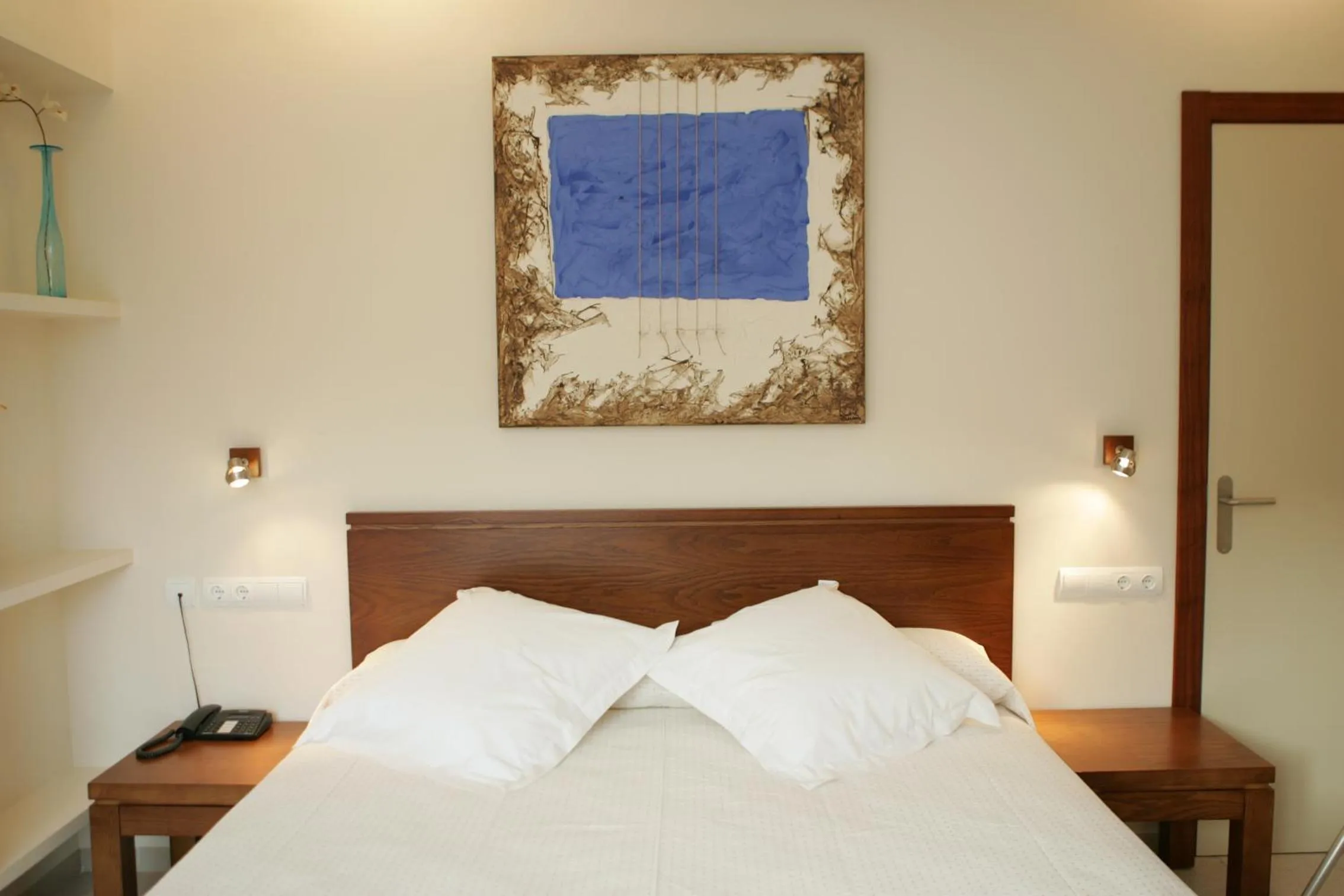 Bed in Hotel Cal Naudi