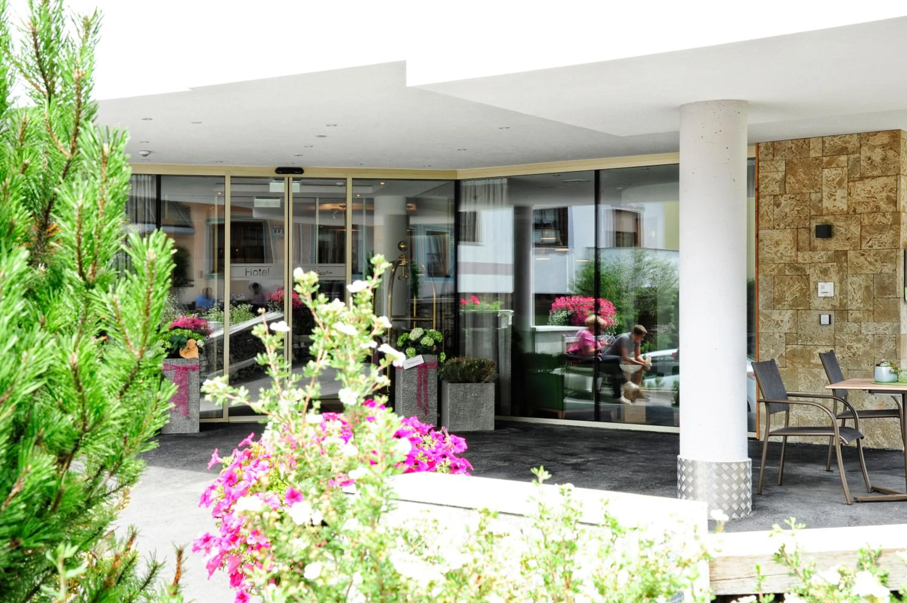 Garden in Hotel Arnika