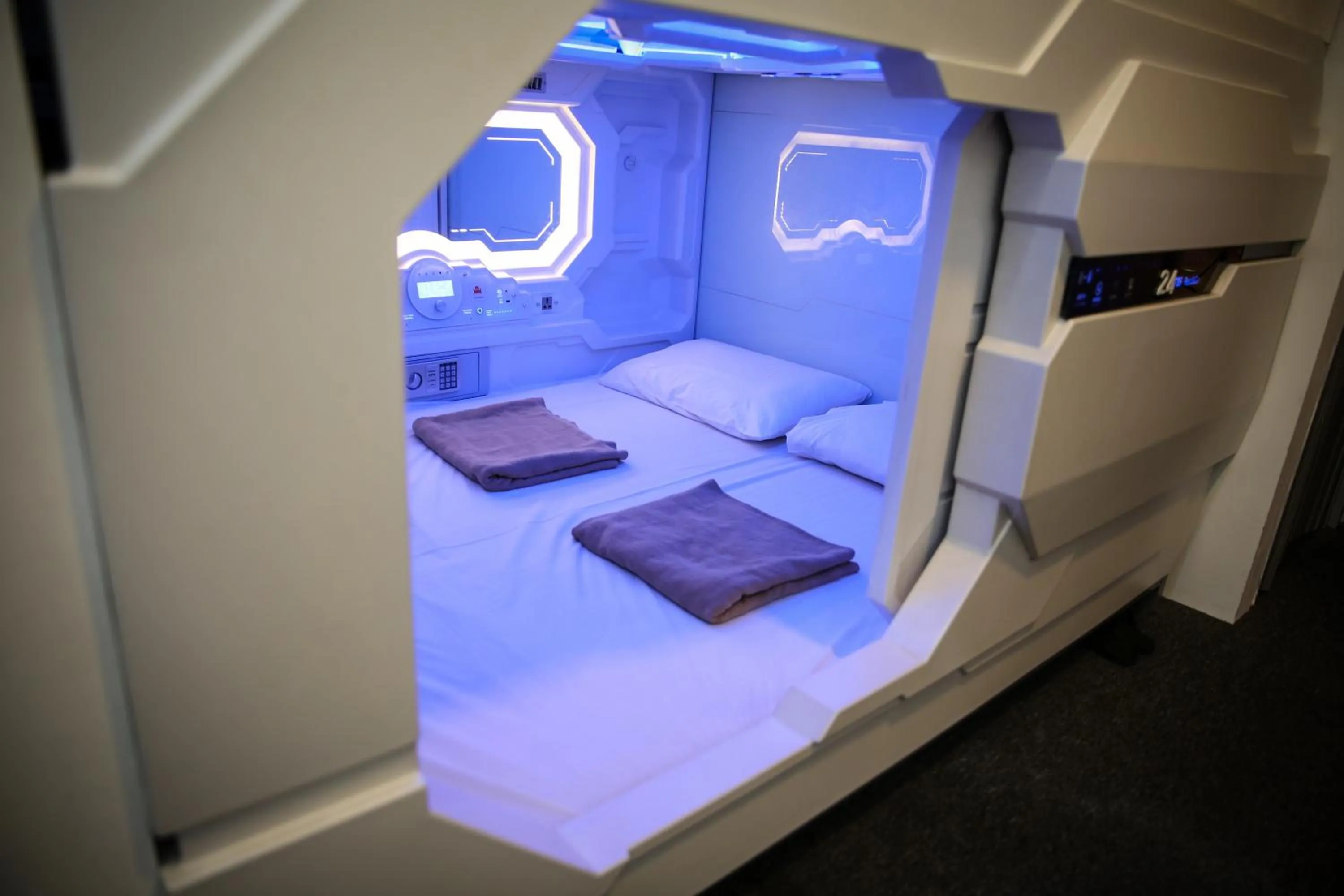 Bed in TBS Rest & Go Transit Motel