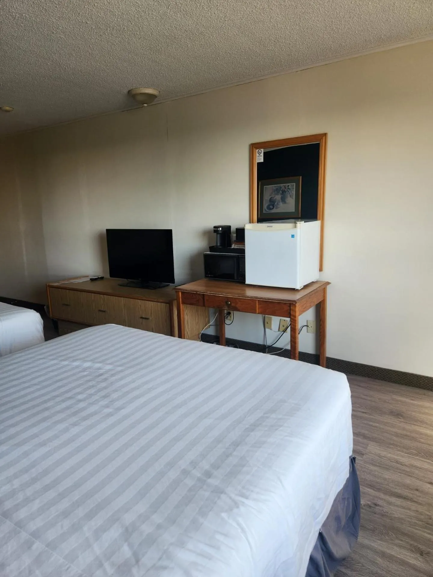 Bedroom, Bed in Travelodge by Wyndham Amherst