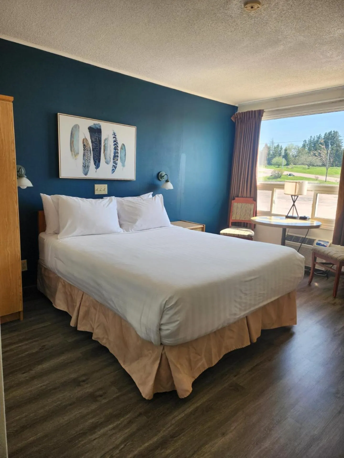 Photo of the whole room, Bed in Travelodge by Wyndham Amherst