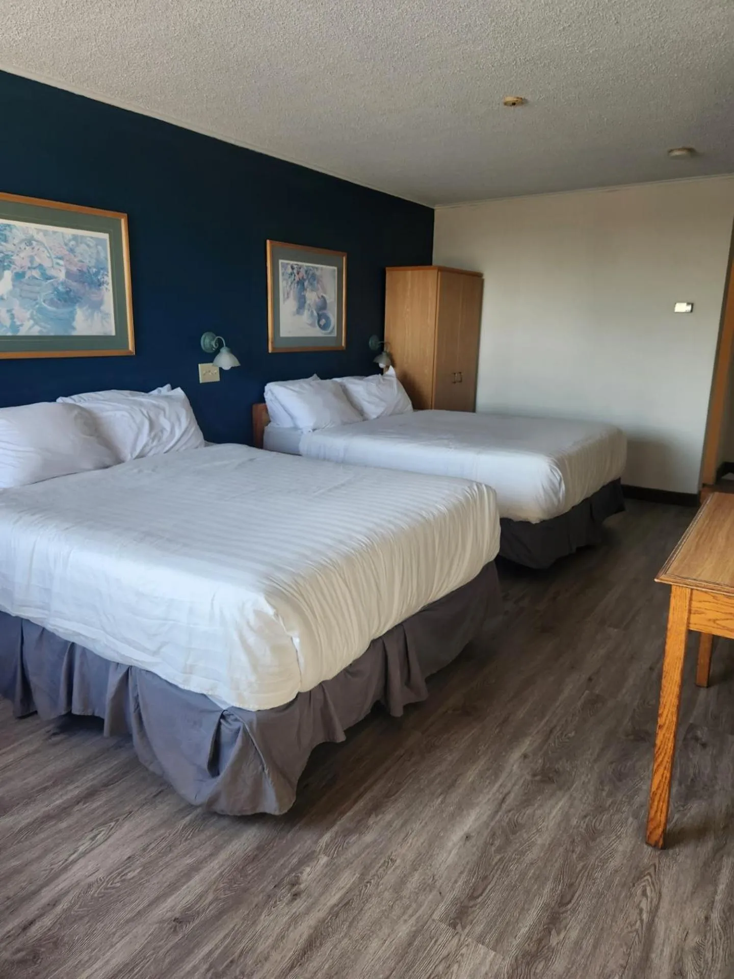 Bedroom, Bed in Travelodge by Wyndham Amherst