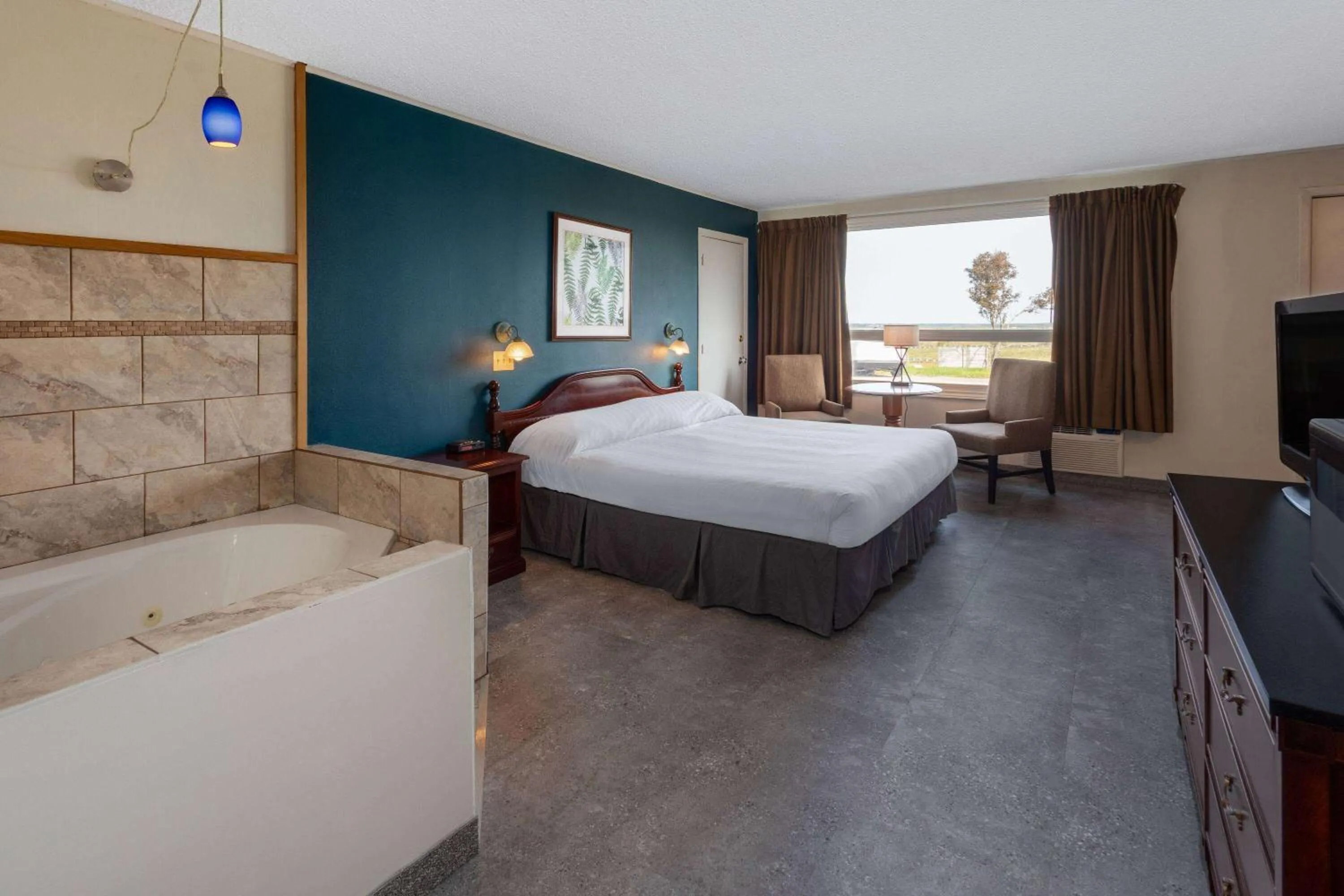 Photo of the whole room, Bed in Travelodge by Wyndham Amherst