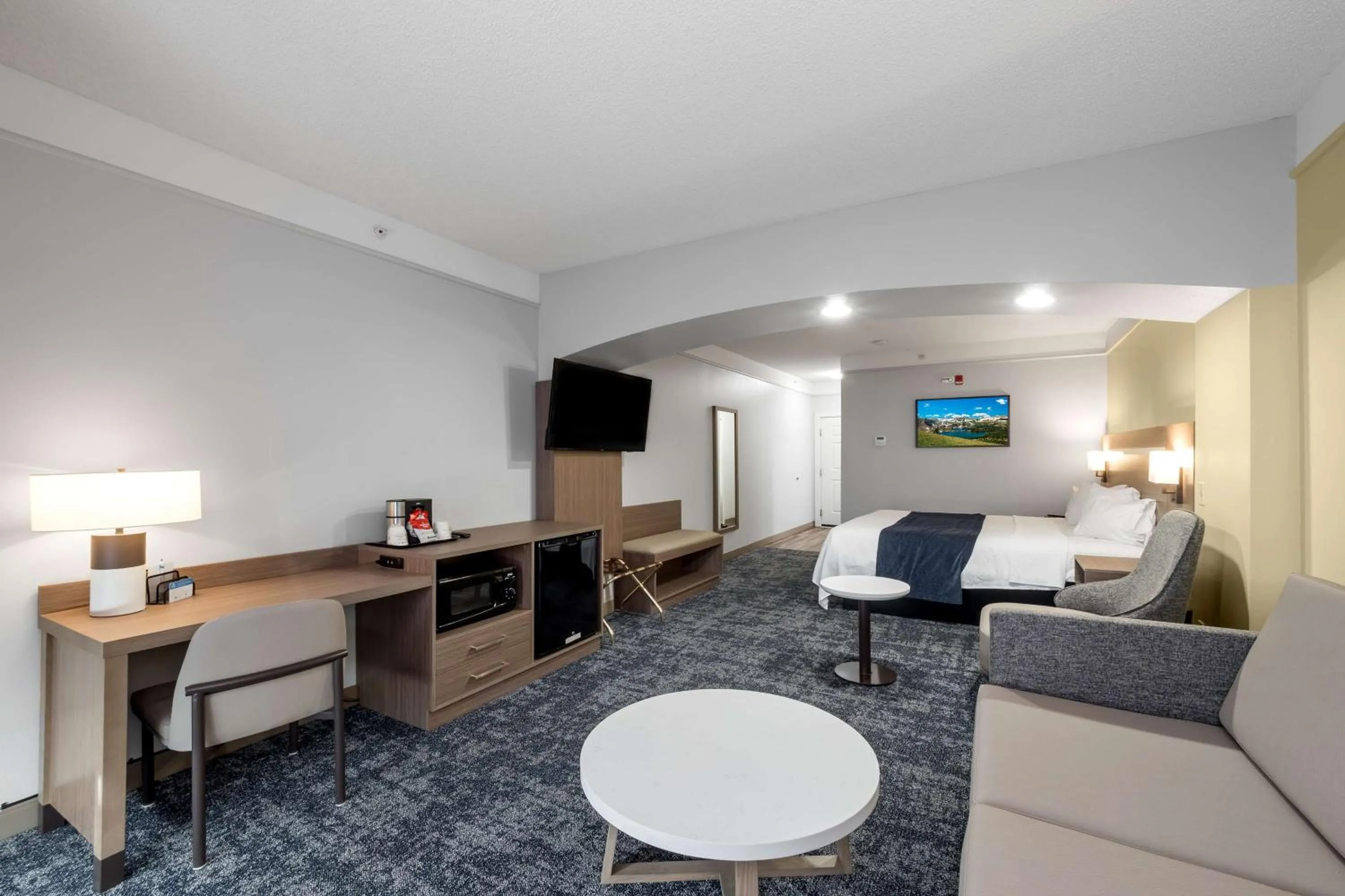 Bed in SureStay Plus Hotel by Best Western Billings