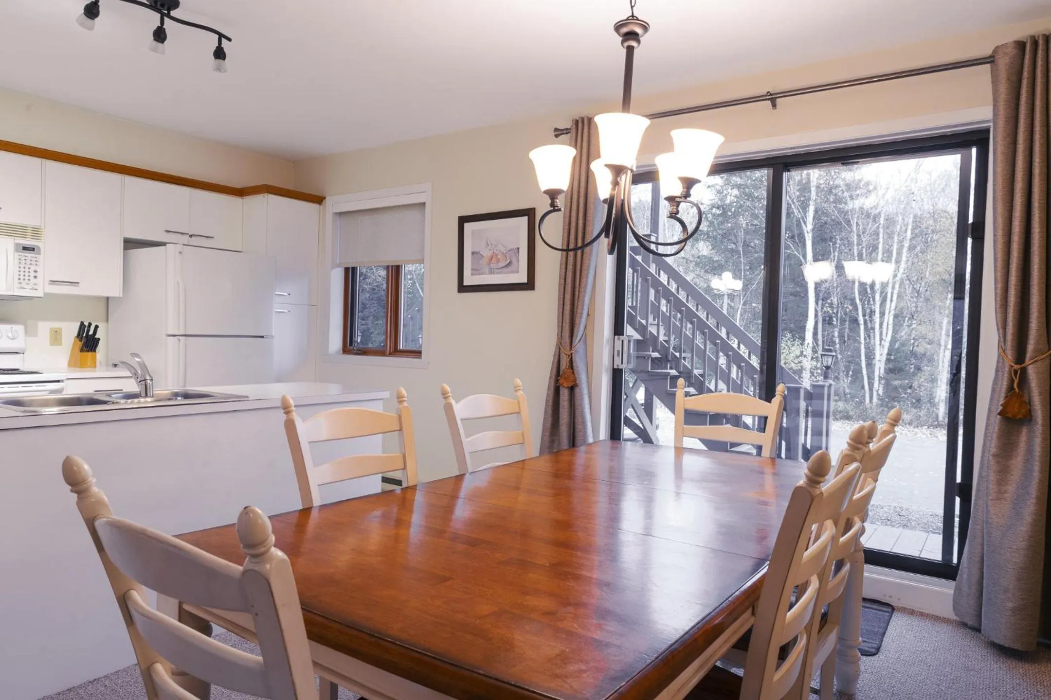 Dining area in Mont Blanc Hôtel & Condos