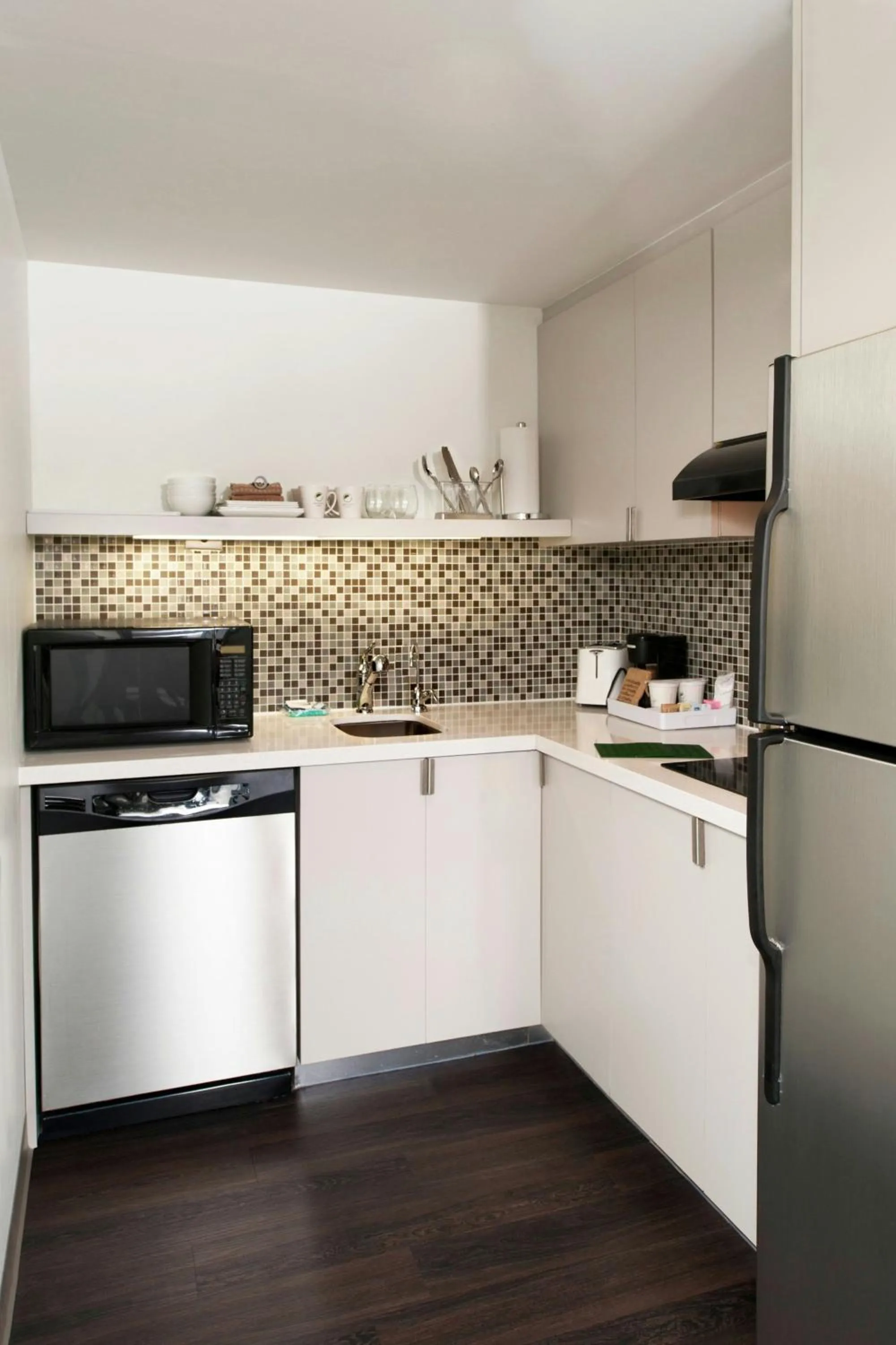 Kitchen or kitchenette in Element Dallas Fort Worth Airport North