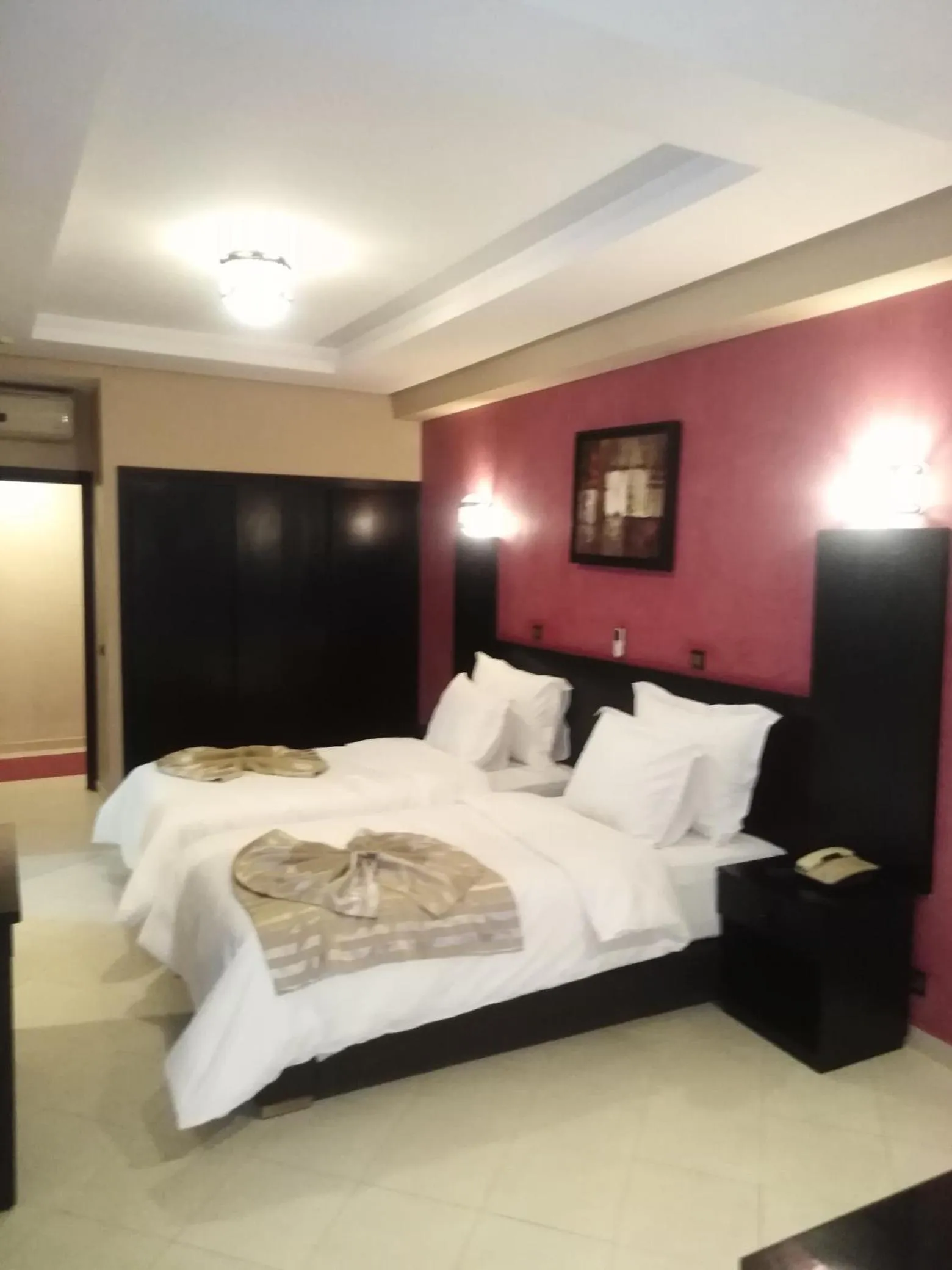 Bed in Suite Hotel Tilila