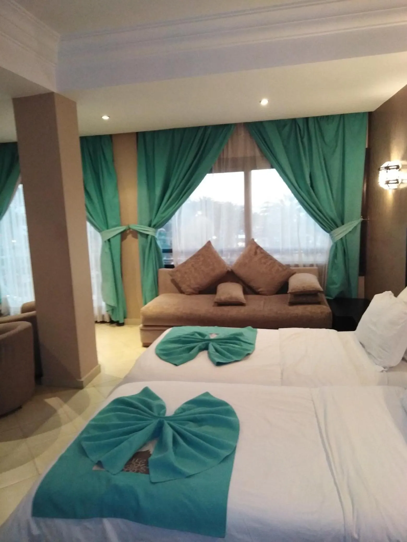 Bed in Suite Hotel Tilila