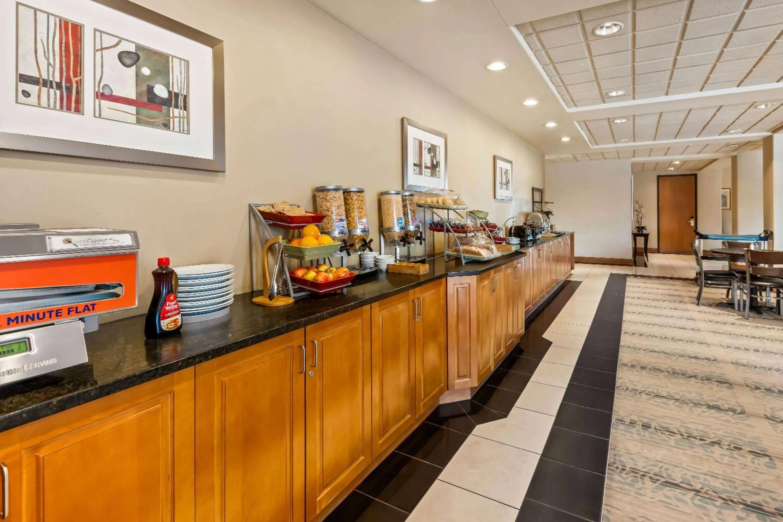 Breakfast in Wingate by Wyndham Calgary South