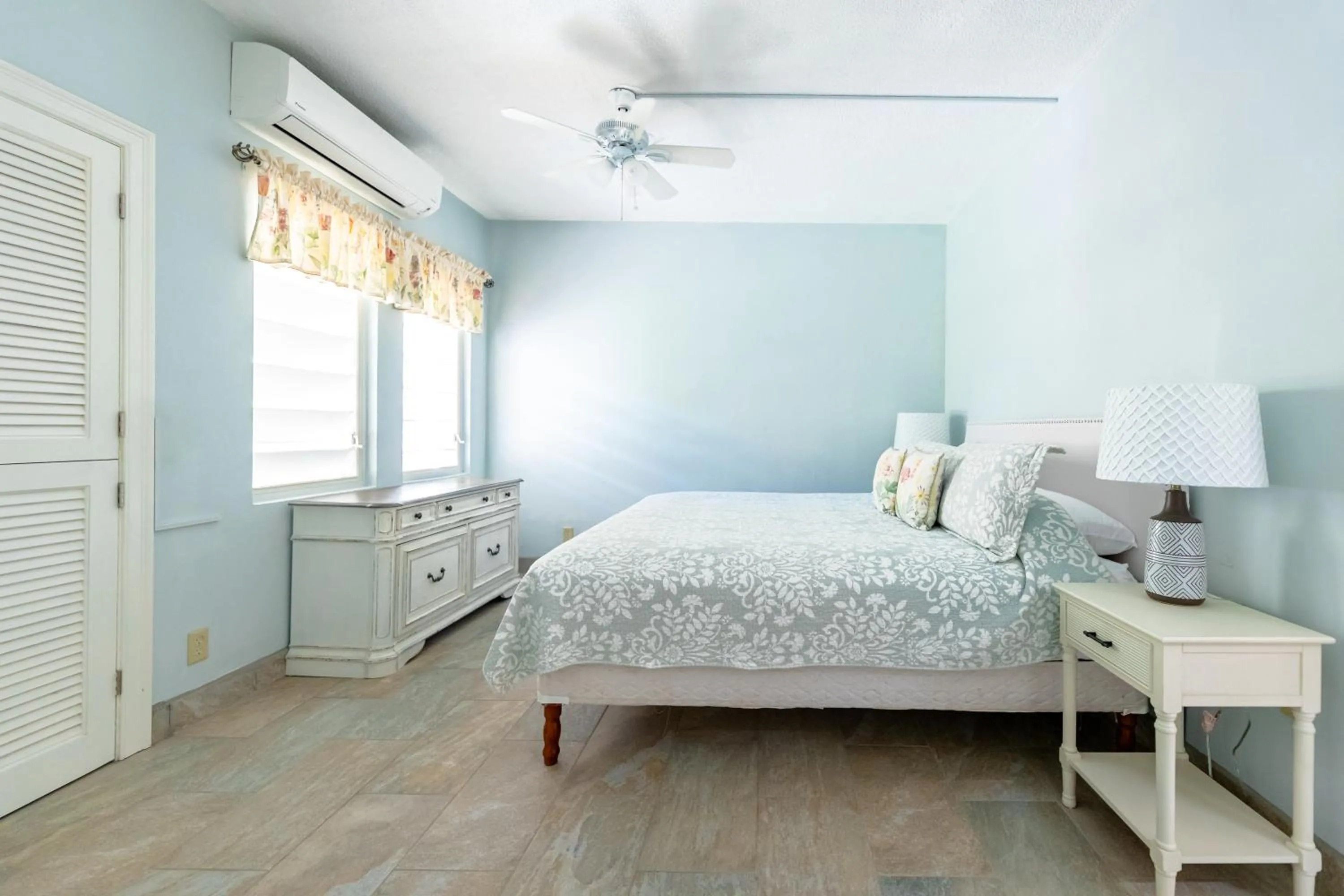 Bedroom, Bed in Antigua Village Beach Resort