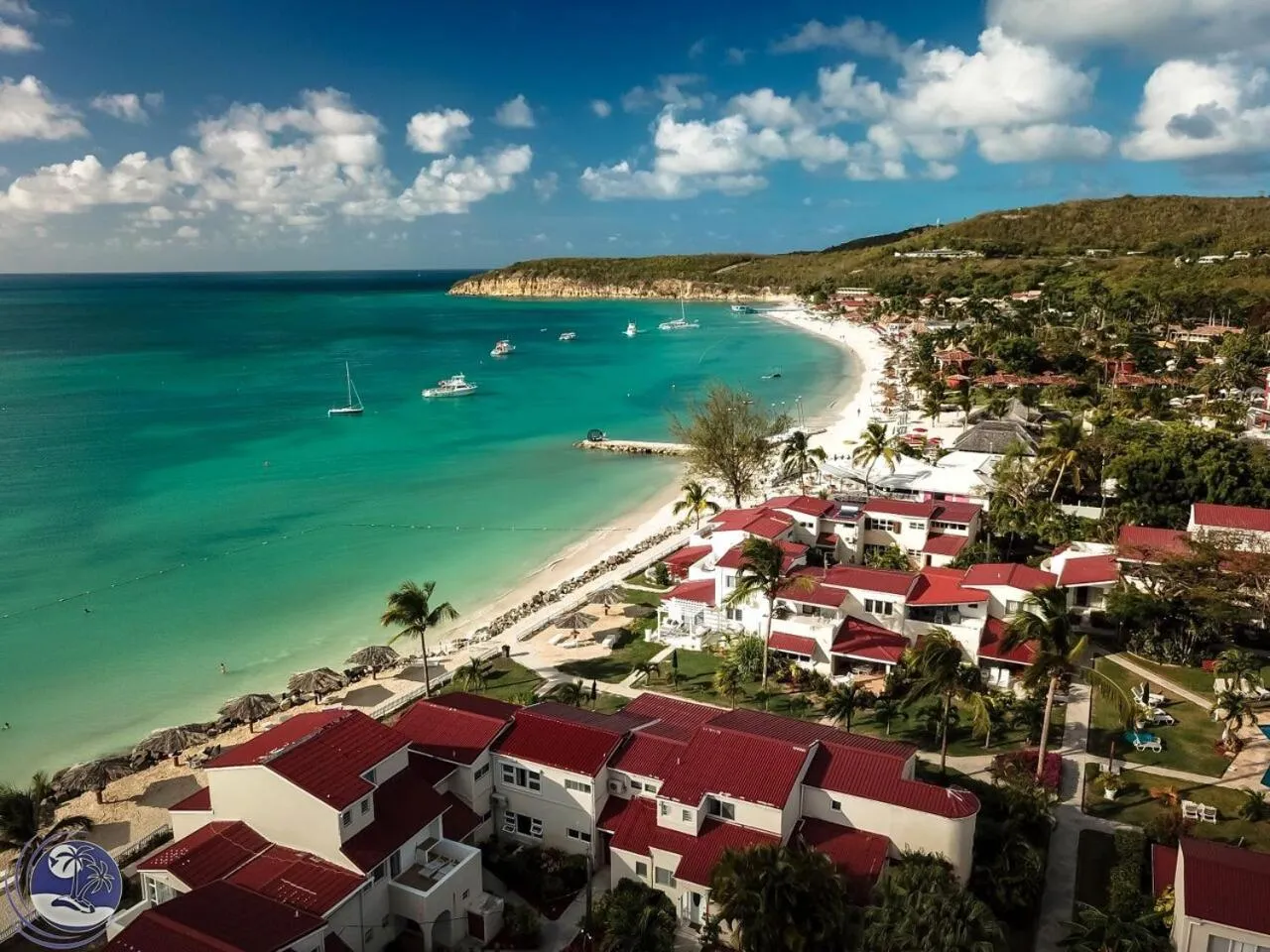 Property building in Antigua Village Beach Resort