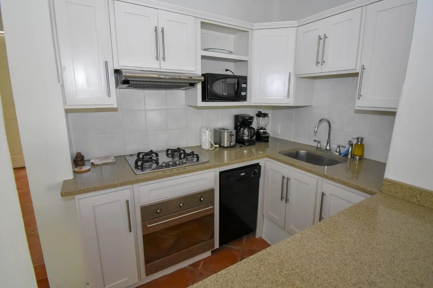 Coffee/tea facilities in Antigua Village Beach Resort