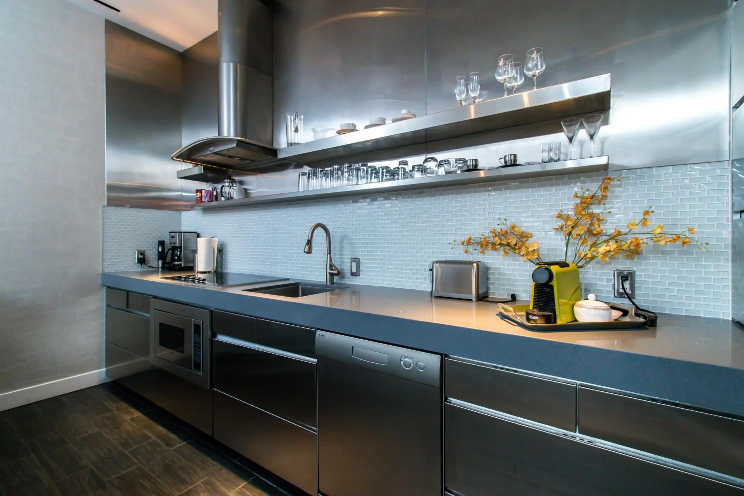 Romance Phenthouse at Palms Place