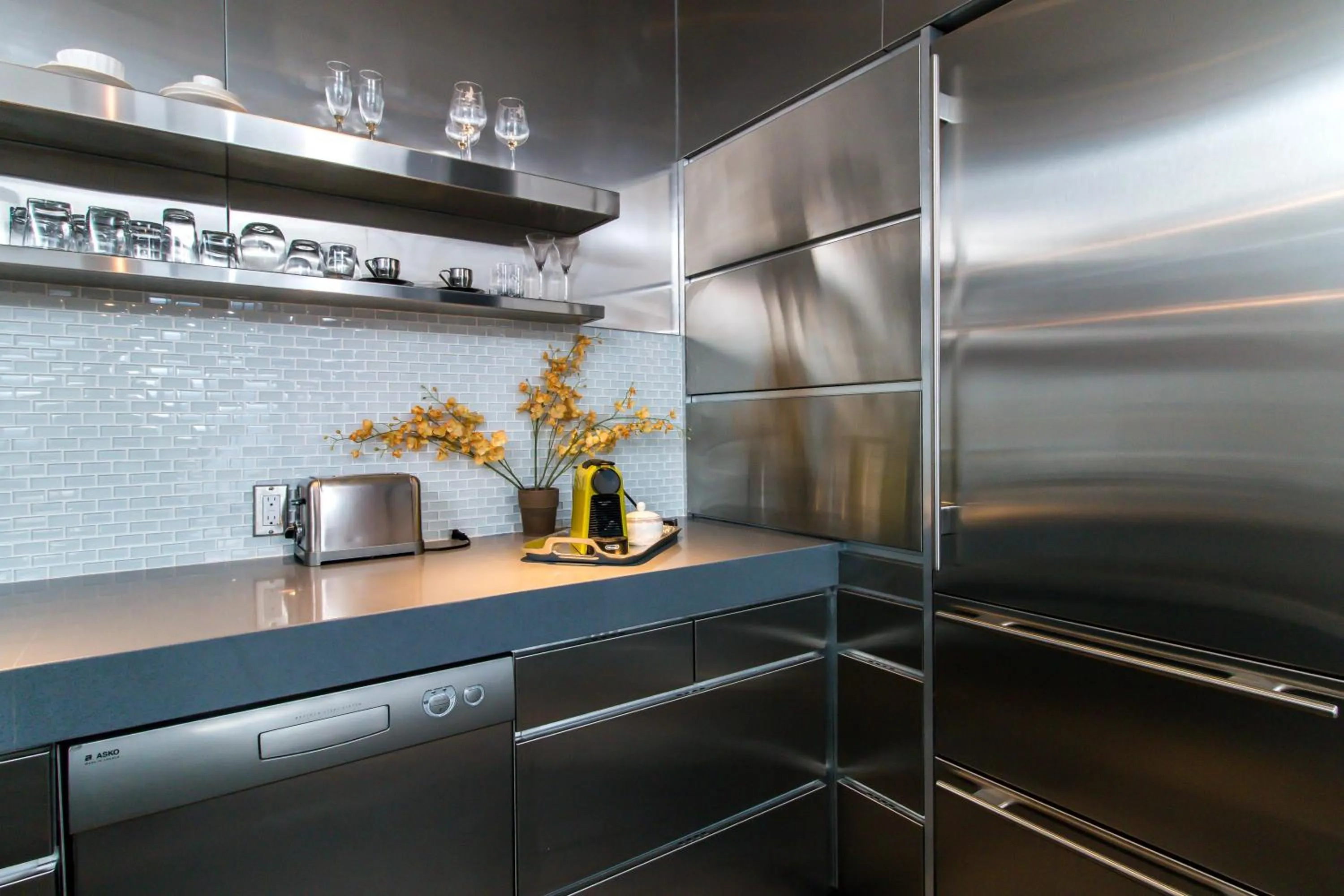 Romance Phenthouse at Palms Place