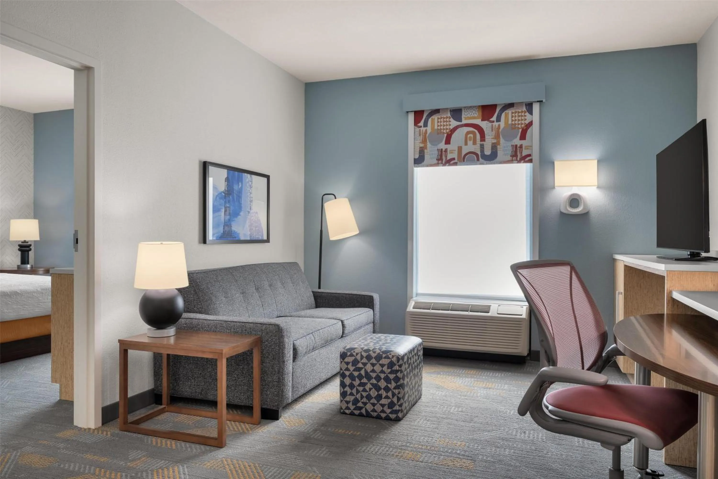 Living room, Bed in Home2 Suites by Hilton Lexington Park Patuxent River NAS, MD