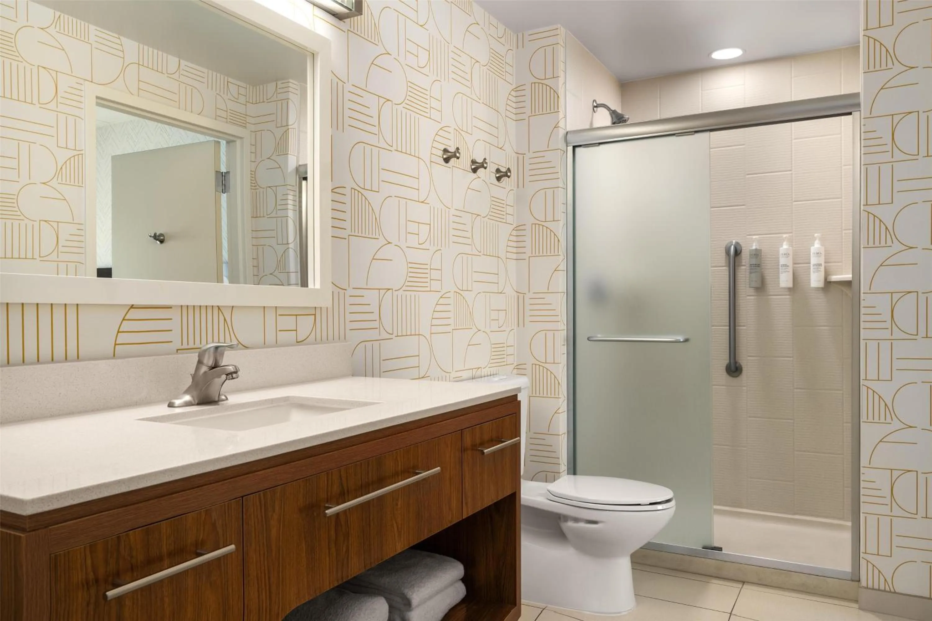 Bathroom in Home2 Suites by Hilton Lexington Park Patuxent River NAS, MD