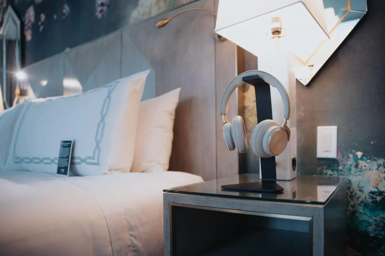 Bedroom, Bed in EXchange Hotel Vancouver