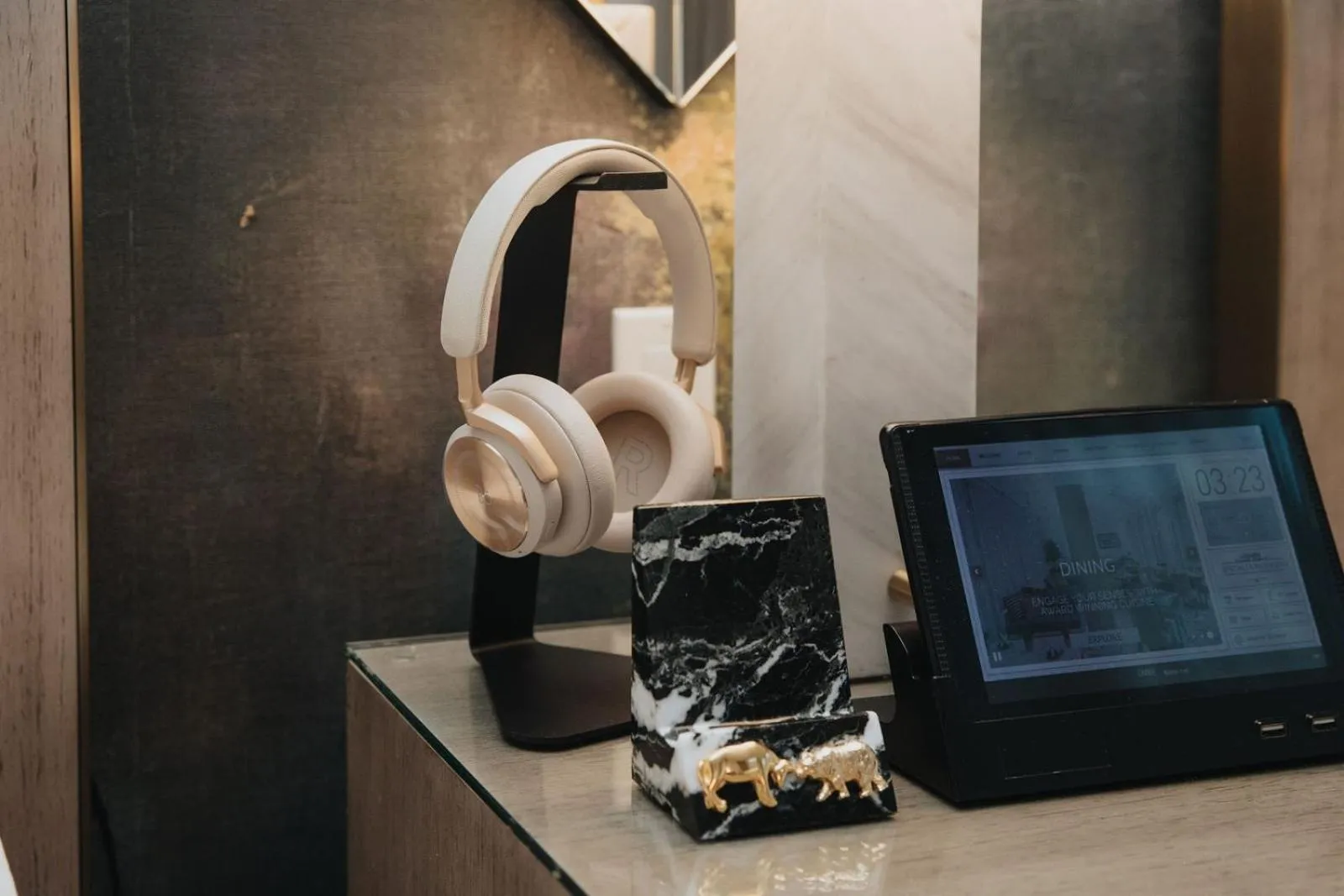 EXchange Hotel Vancouver