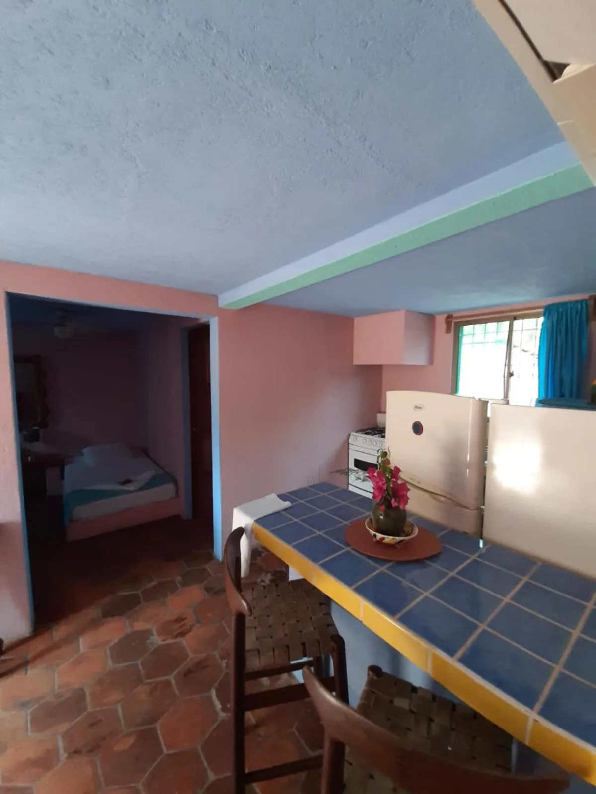 kitchen, Bed in El Jardin