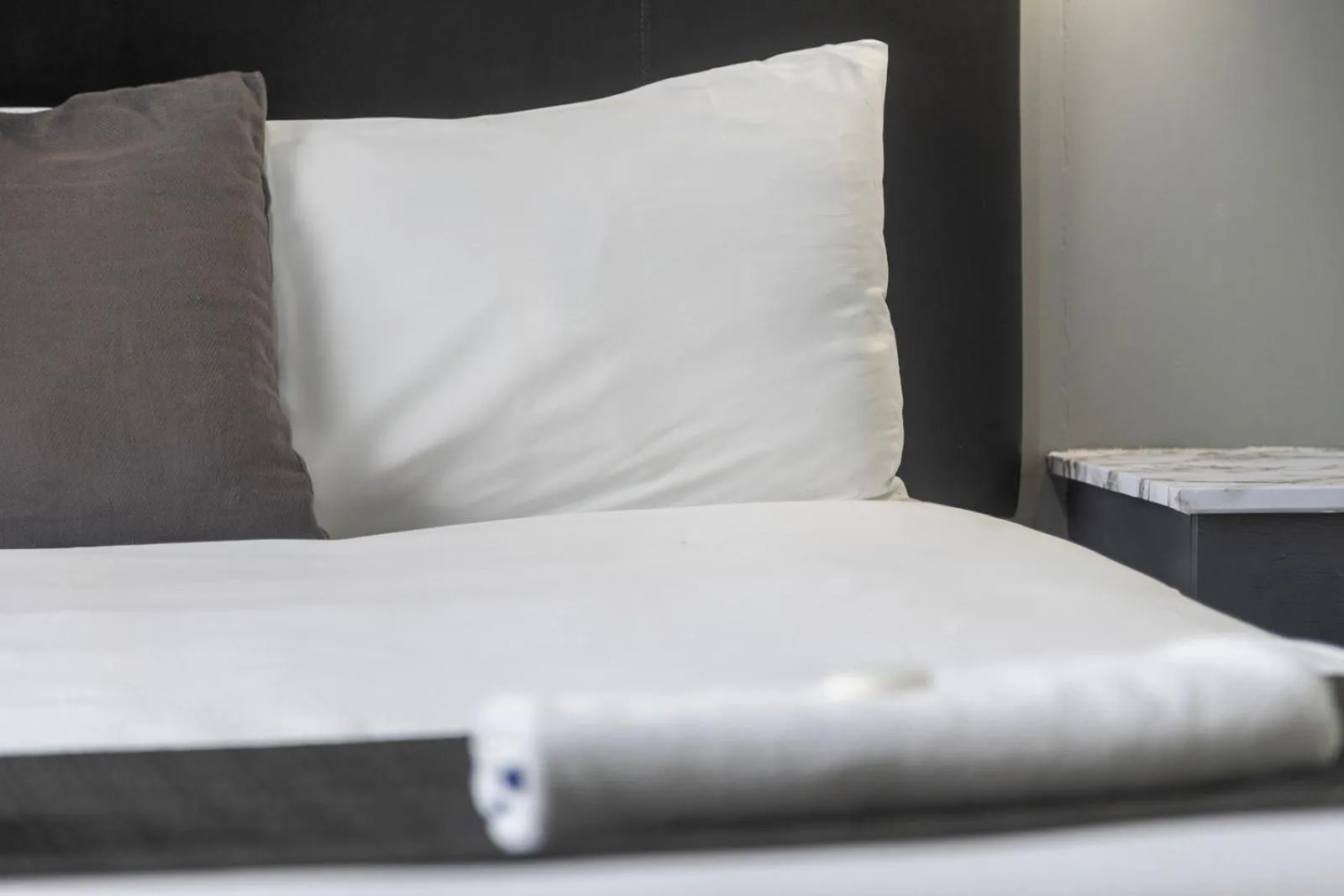 Bed in Adelaide Paringa