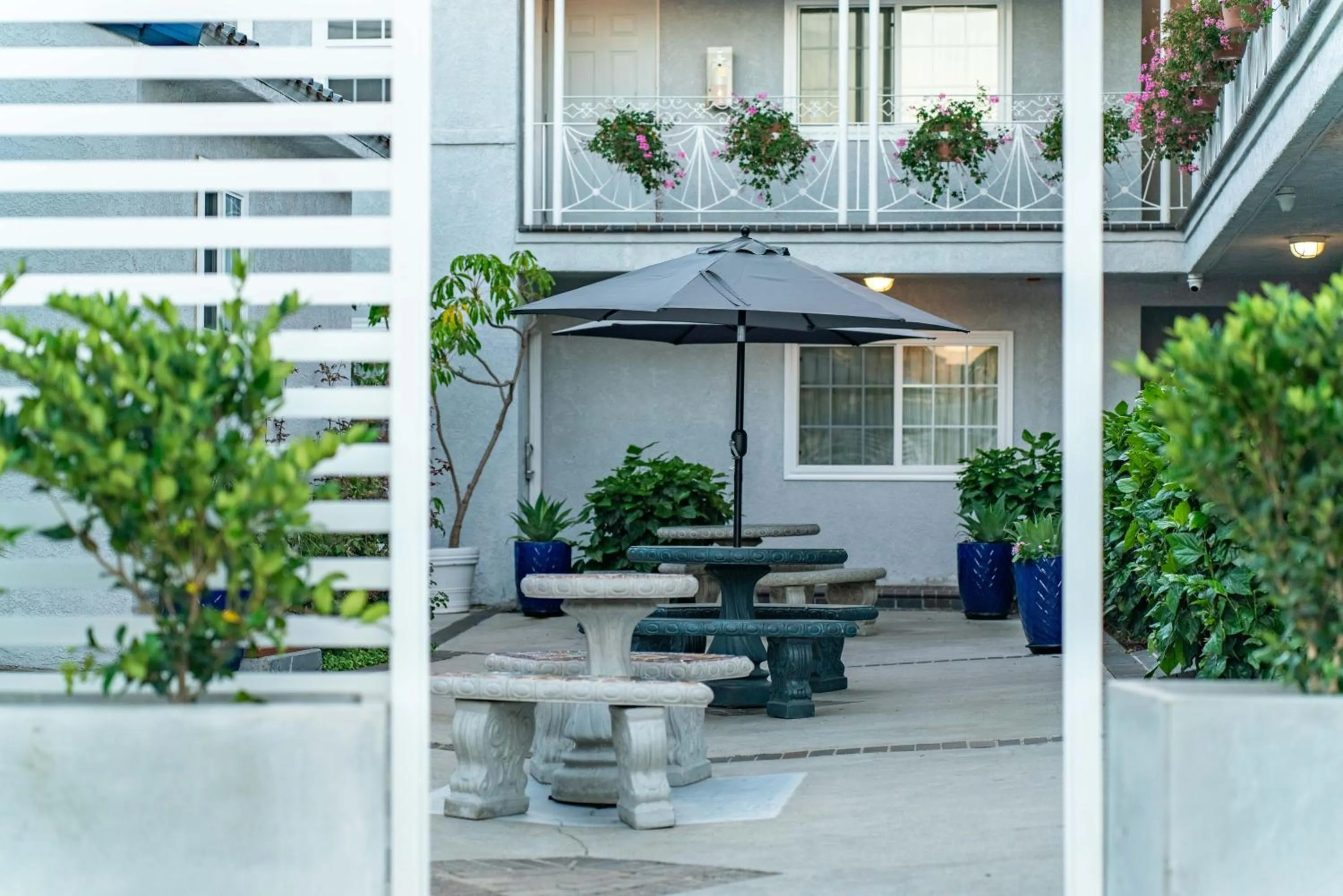 Patio in Ocean Park Inn