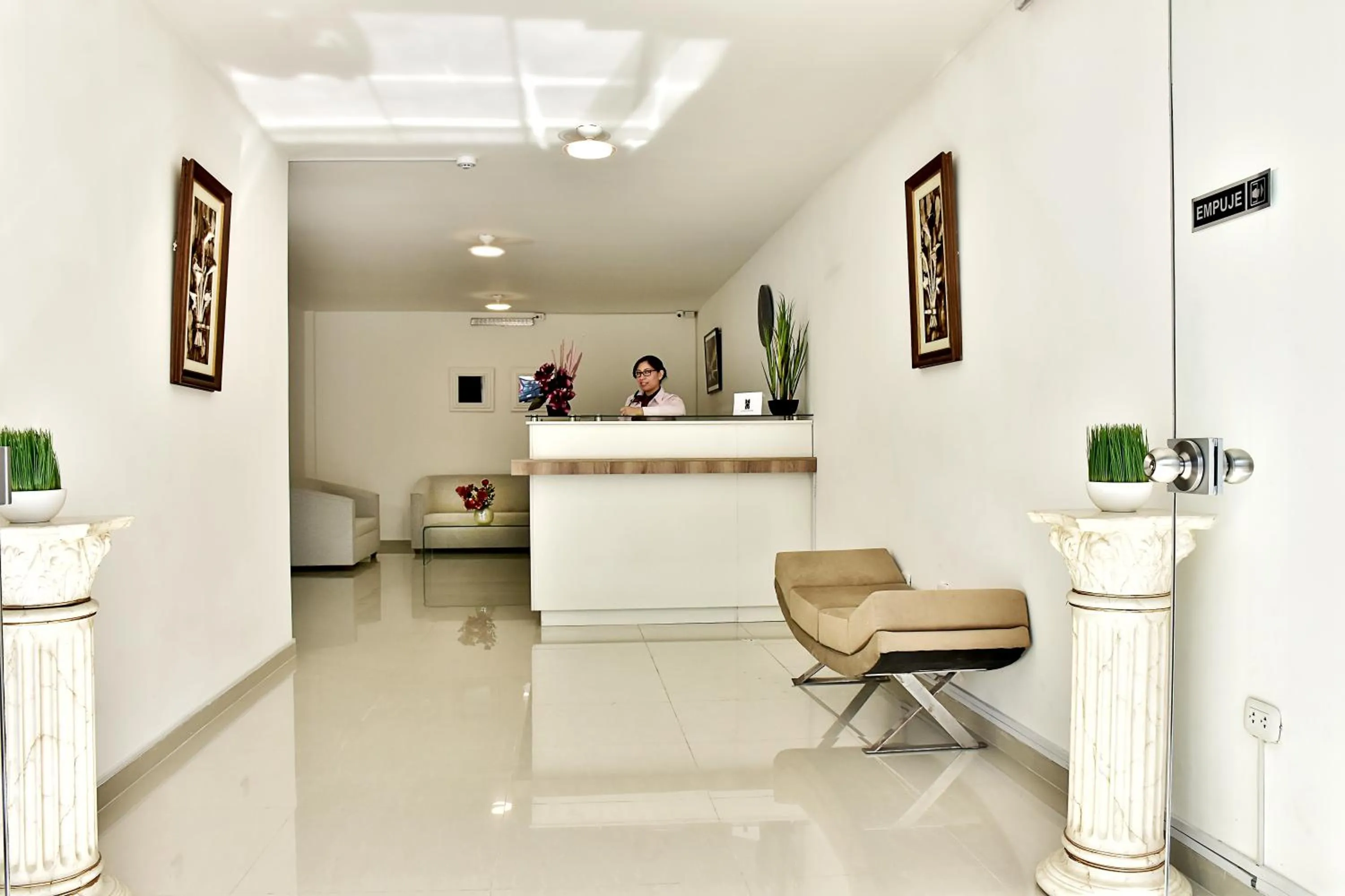 Living room in Hoteles Riviera Ejecutivo