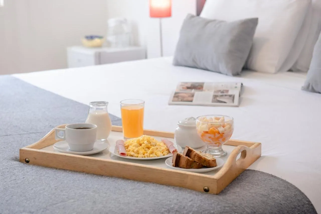 Continental breakfast, Bed in Hoteles Riviera Ejecutivo