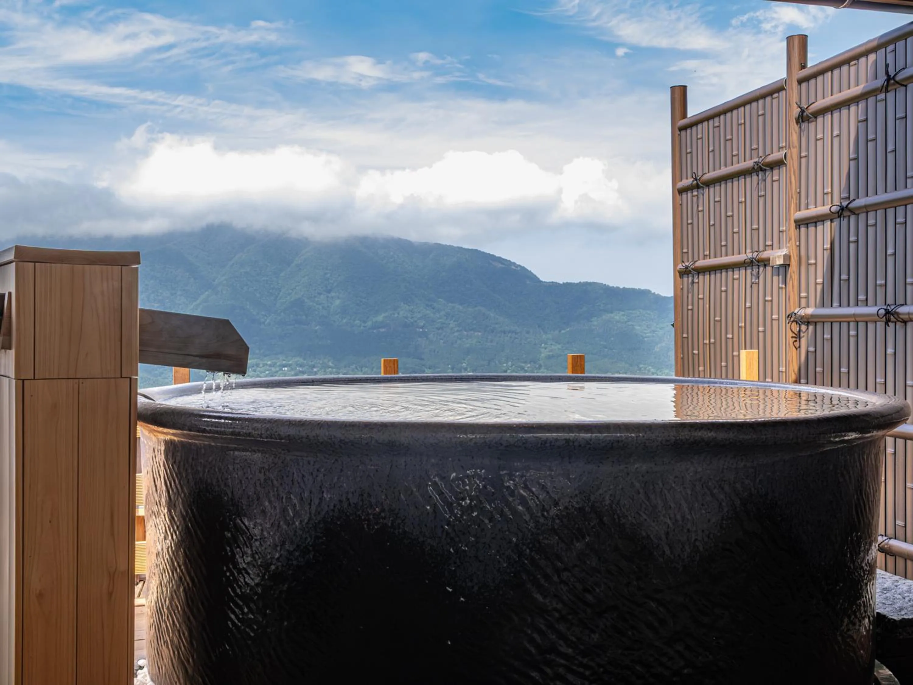 Hot Spring Bath in Shirayunoyado Yamadaya Hakone Gora
