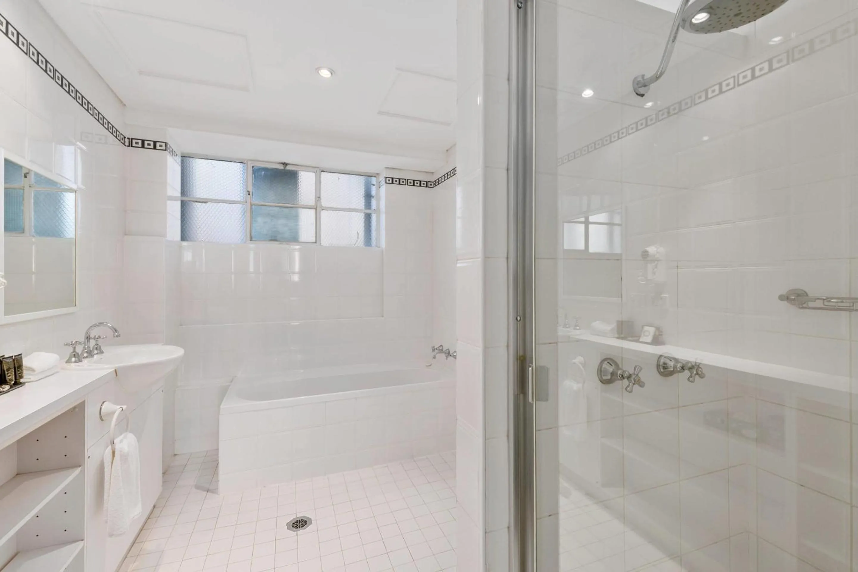 Bedroom in Castlereagh Boutique Hotel, an Ascend Collection Hotel