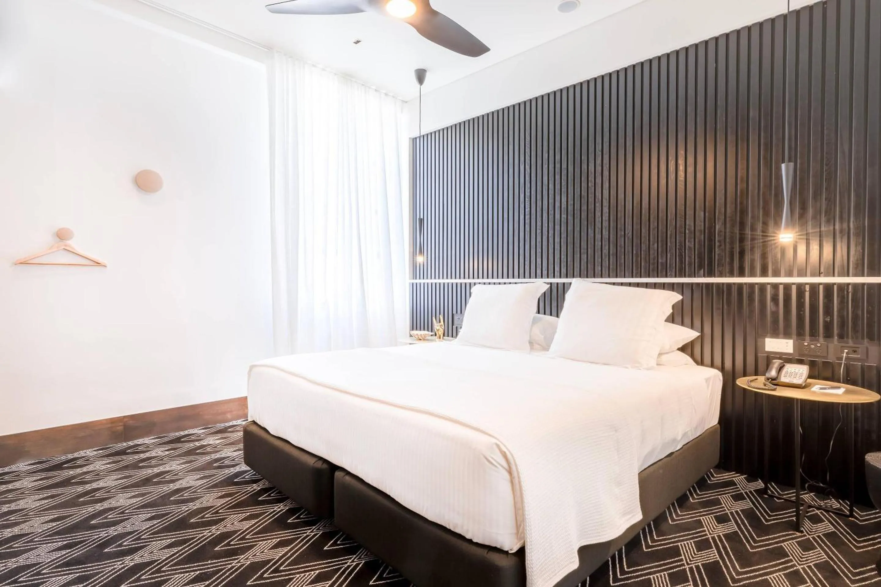 Bedroom, Bed in Castlereagh Boutique Hotel, an Ascend Collection Hotel