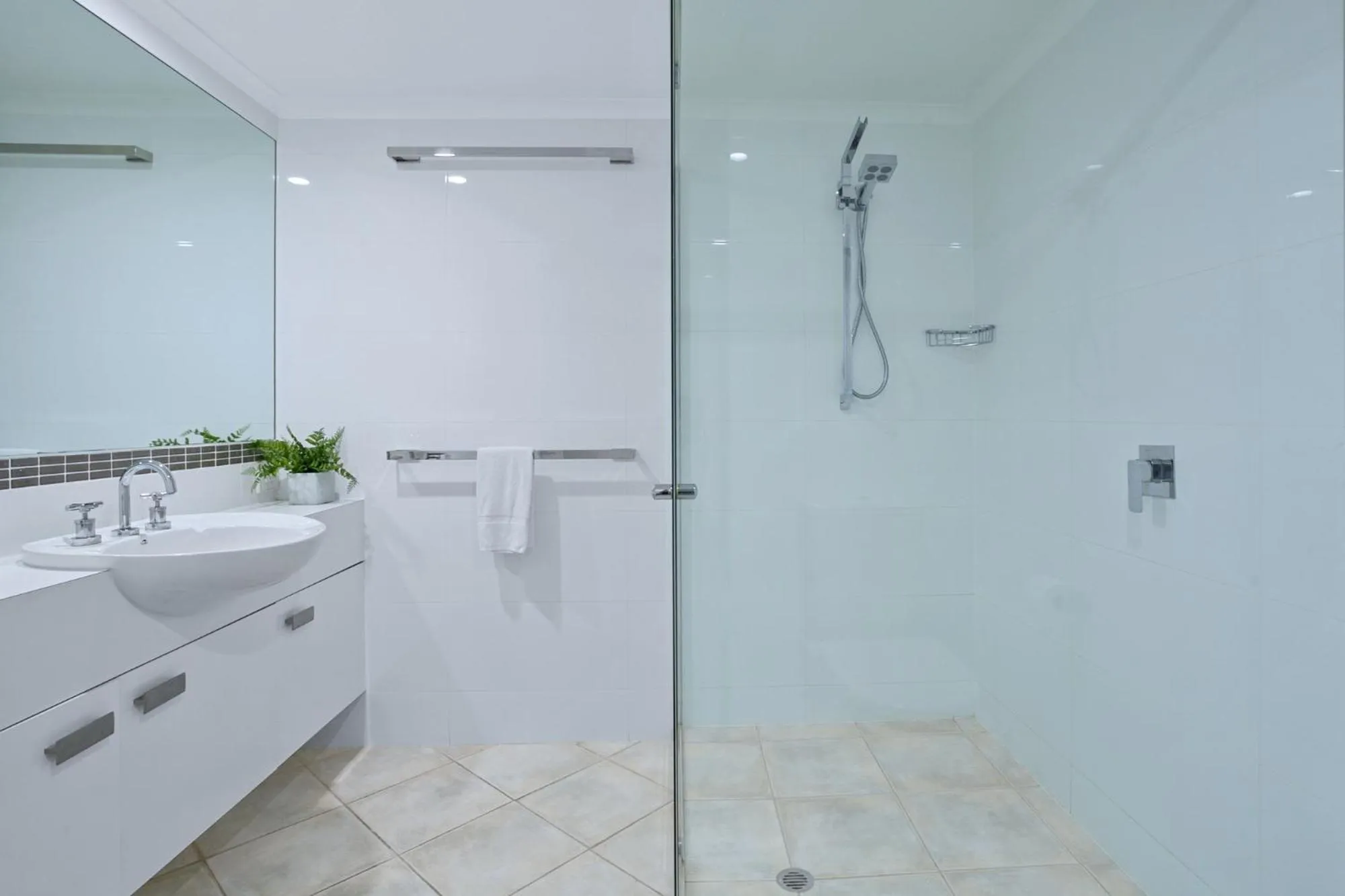 Bathroom in Noosa Tropicana